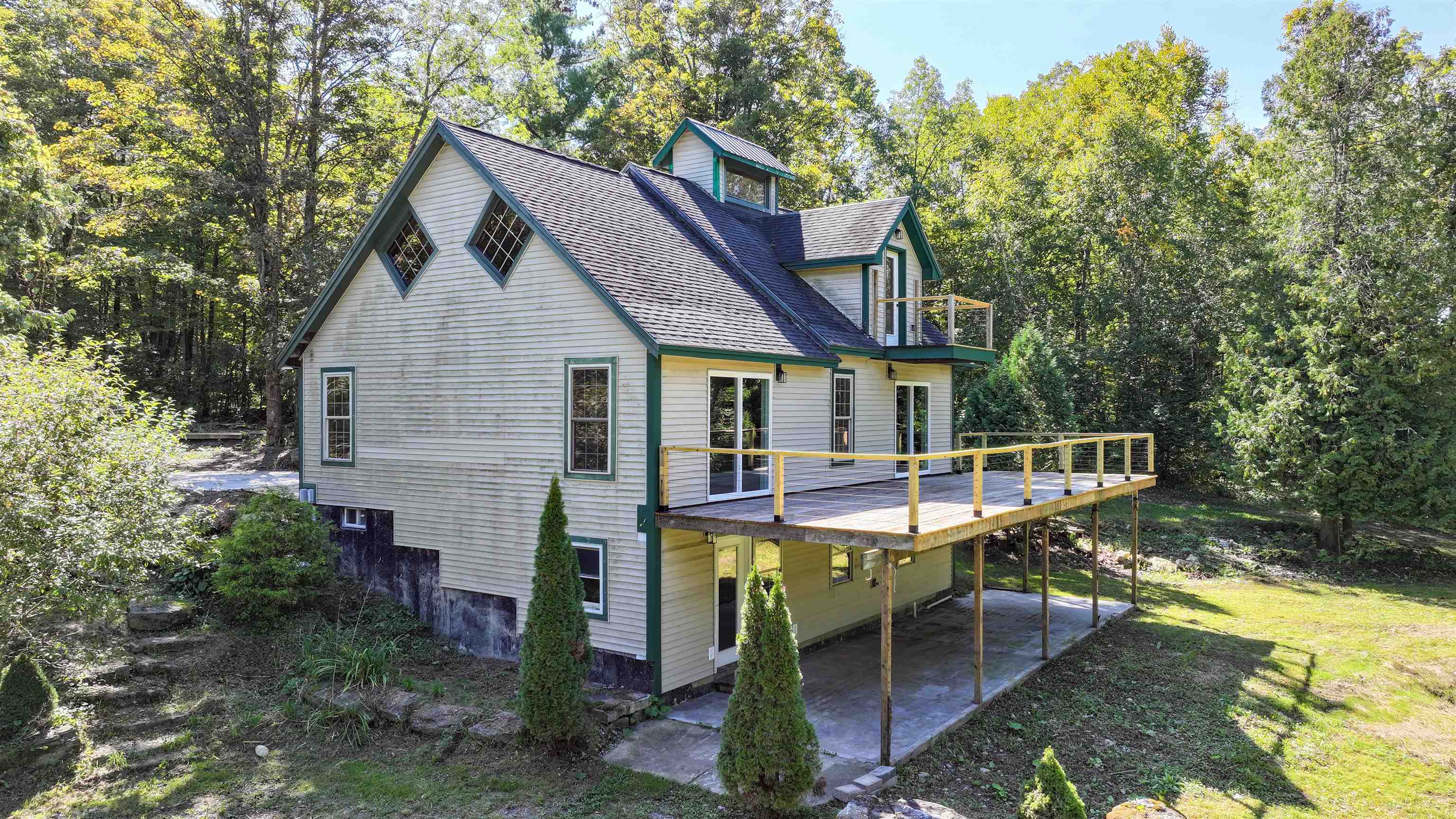 1890 Leland Road Property Photo 36