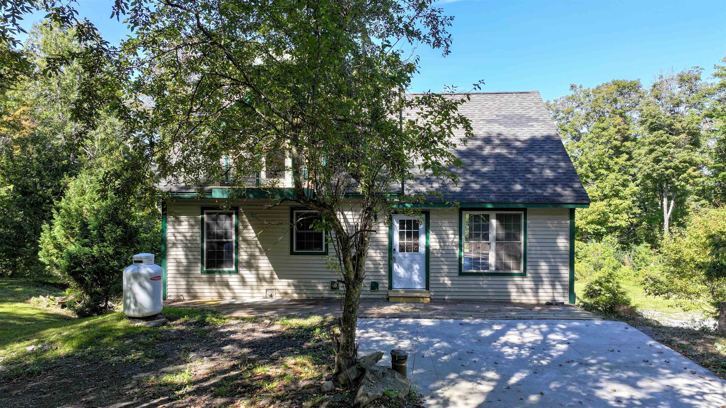 1890 Leland Road Property Photo 38