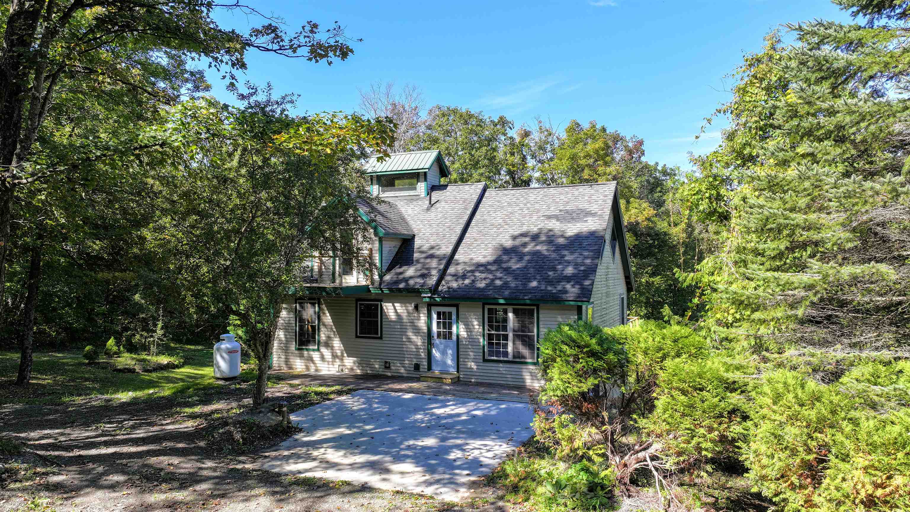 1890 Leland Road Property Photo 39