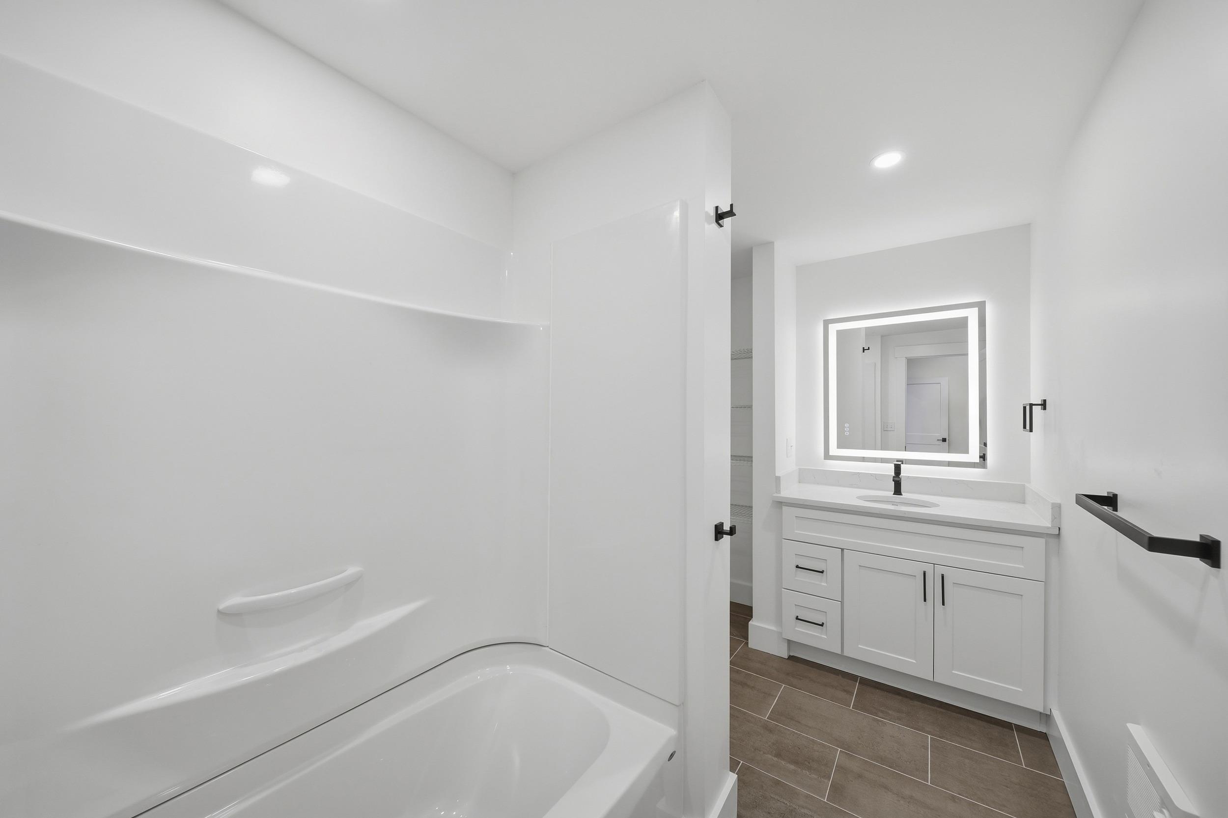 8 Depot Street Property Photo 18