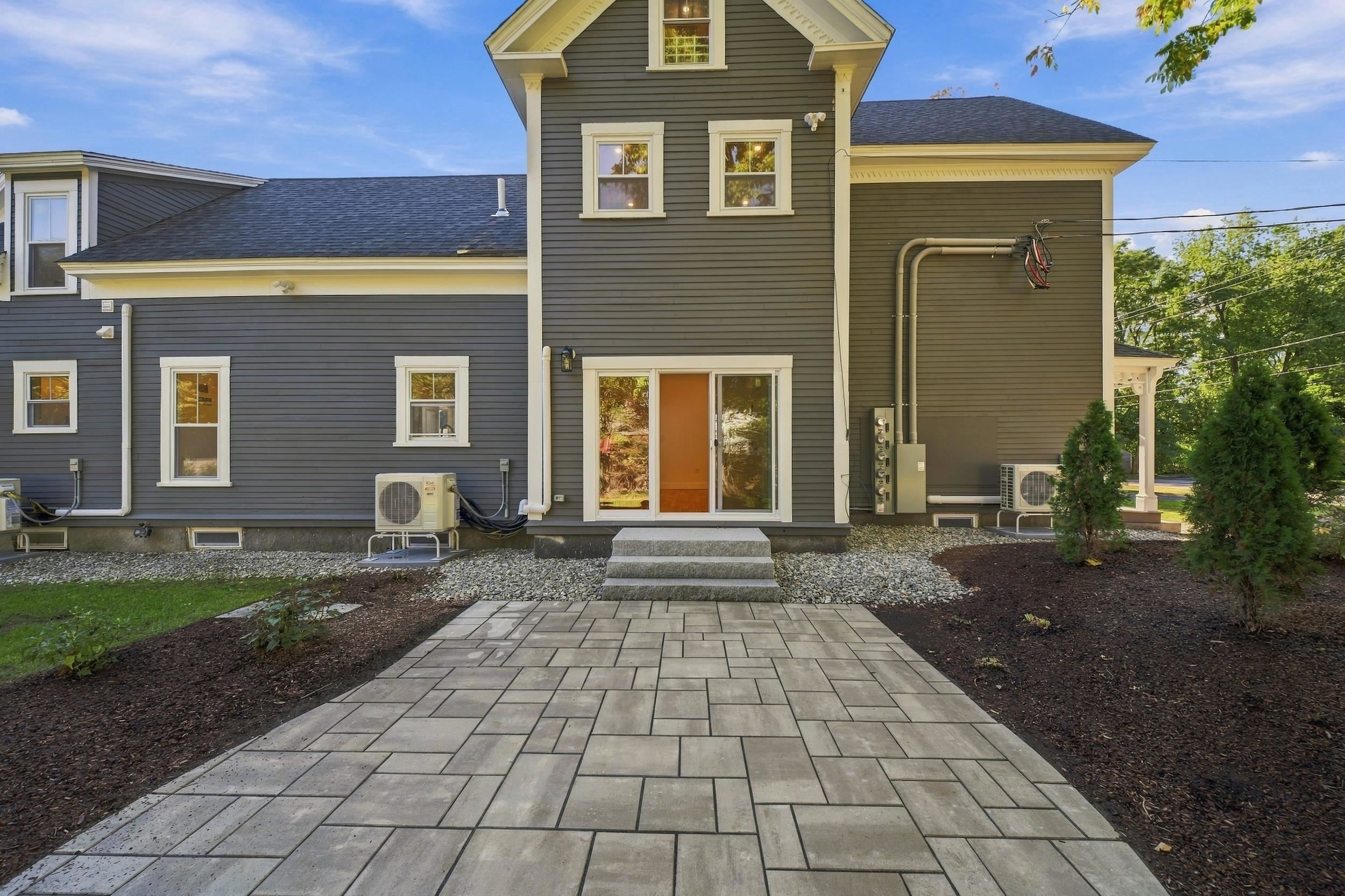8 Depot Street Property Photo 20
