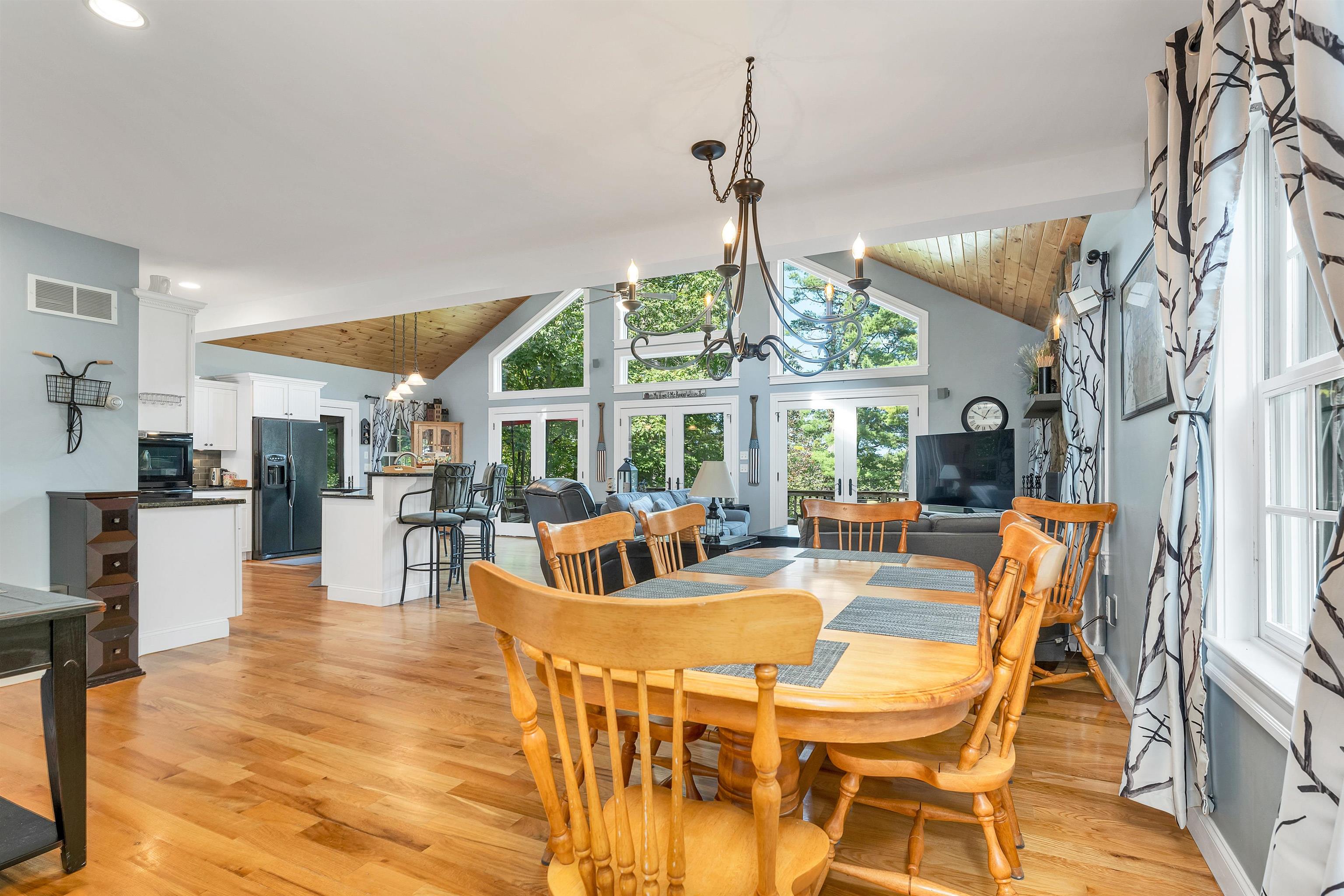 7 Acorn Drive Property Photo 2
