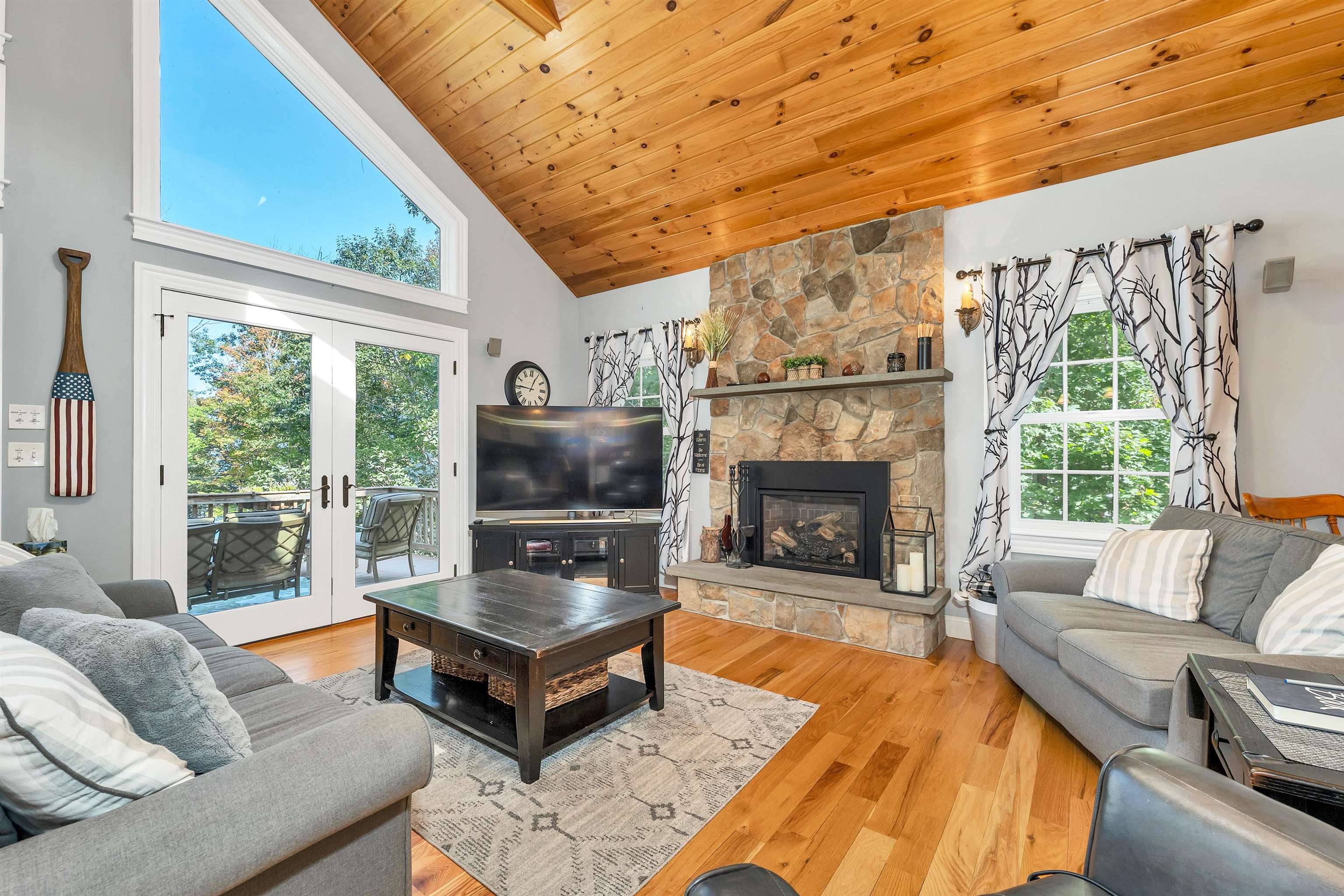 7 Acorn Drive Property Photo 5