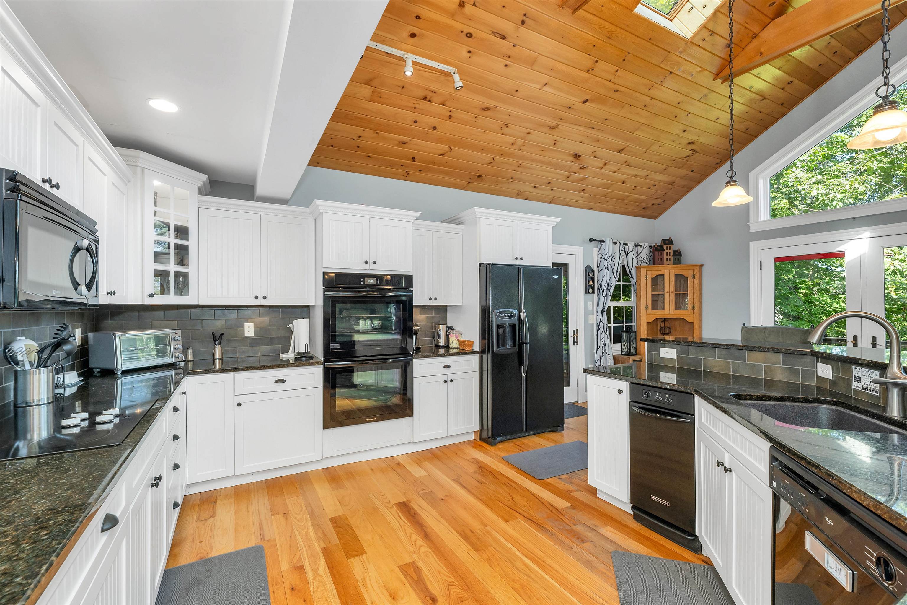 7 Acorn Drive Property Photo 8