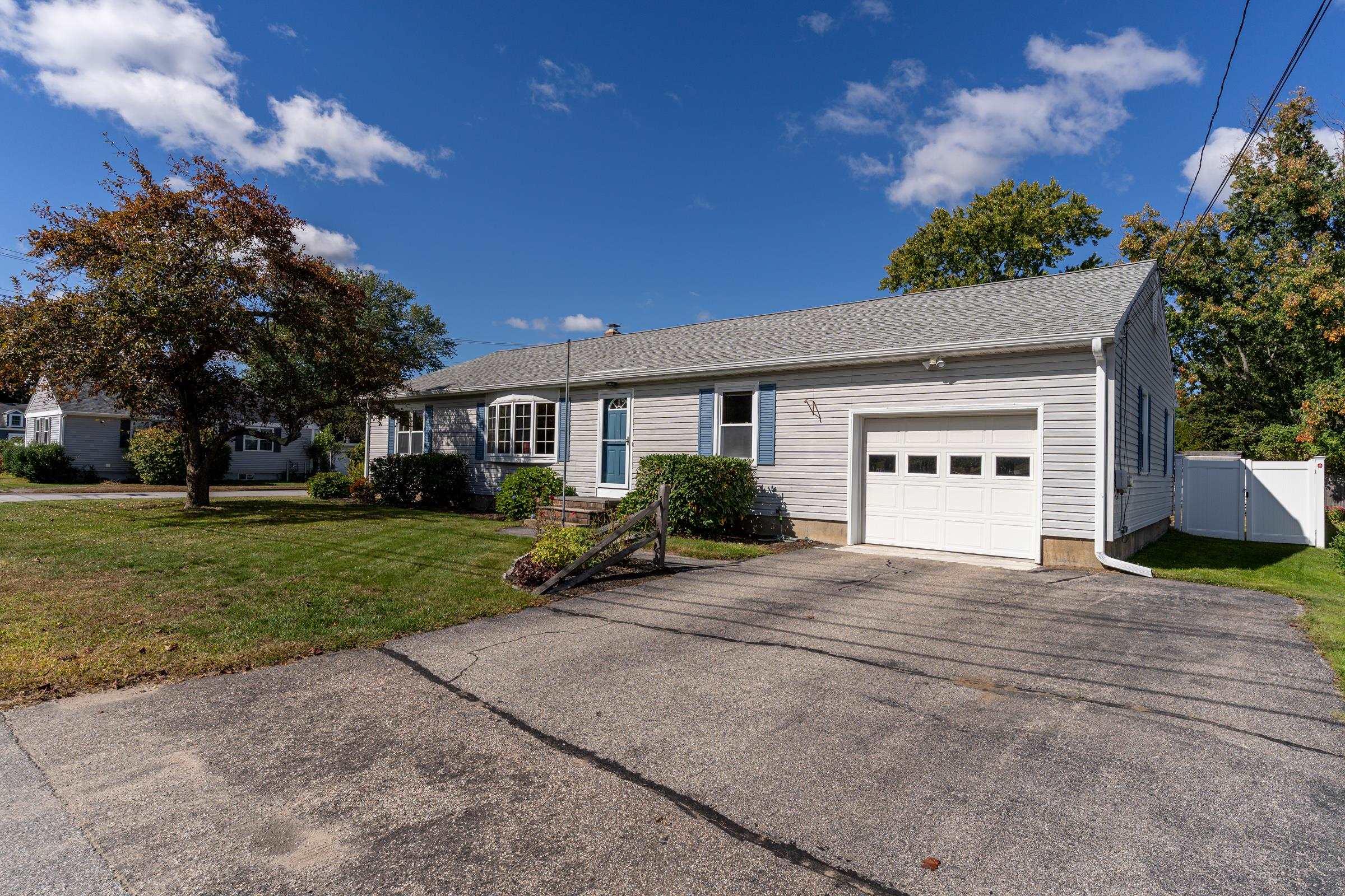 131 Maple Street Property Photo 1