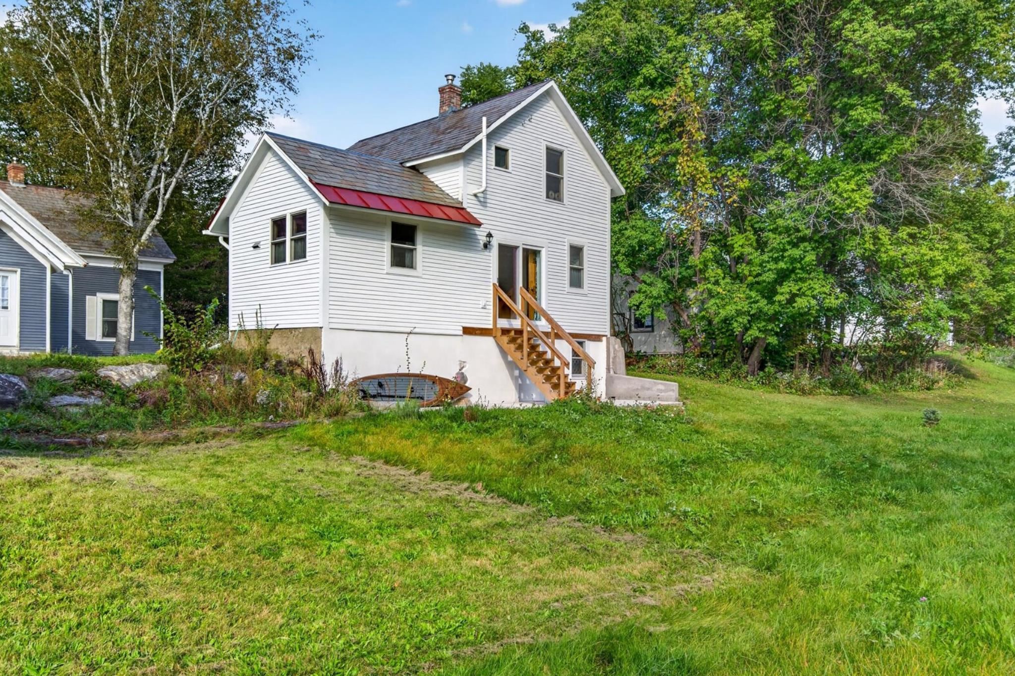 150 School Street Property Photo 2