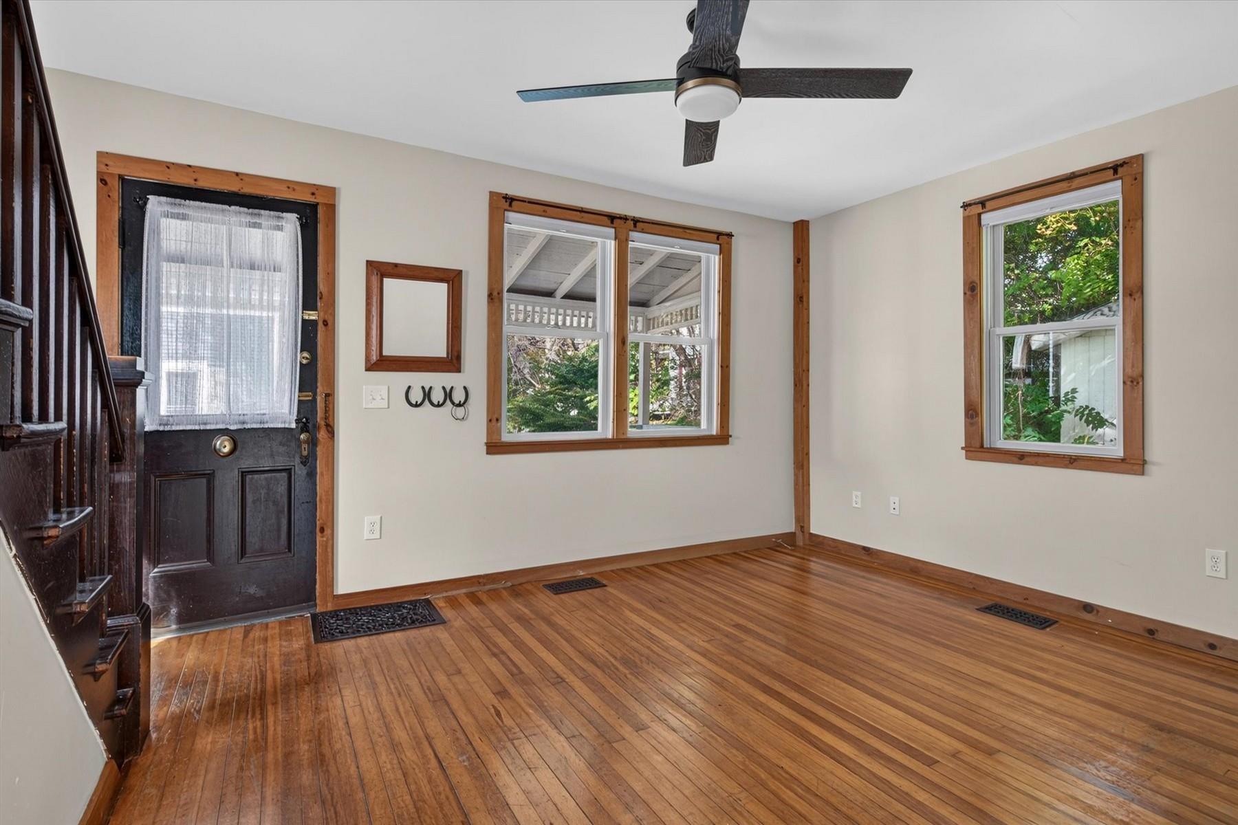 150 School Street Property Photo 7