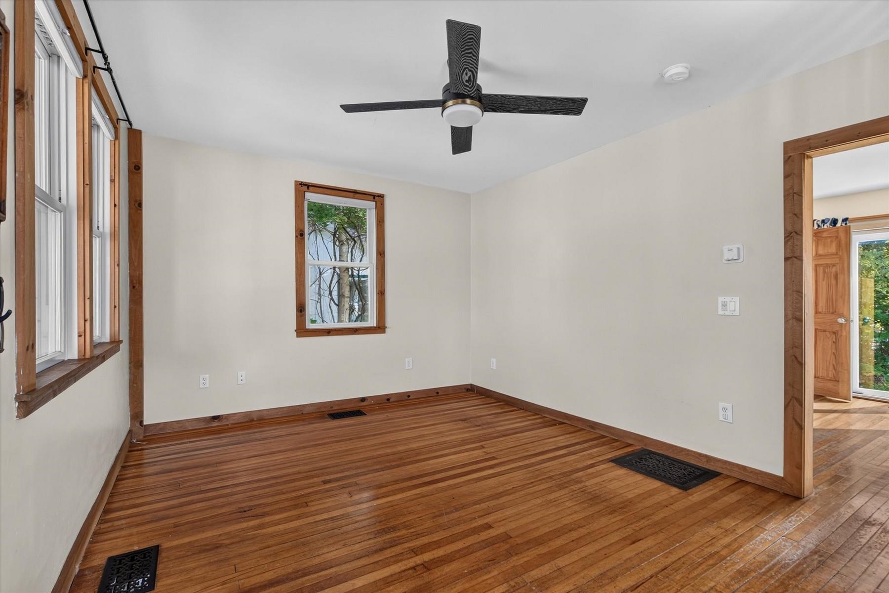 150 School Street Property Photo 11