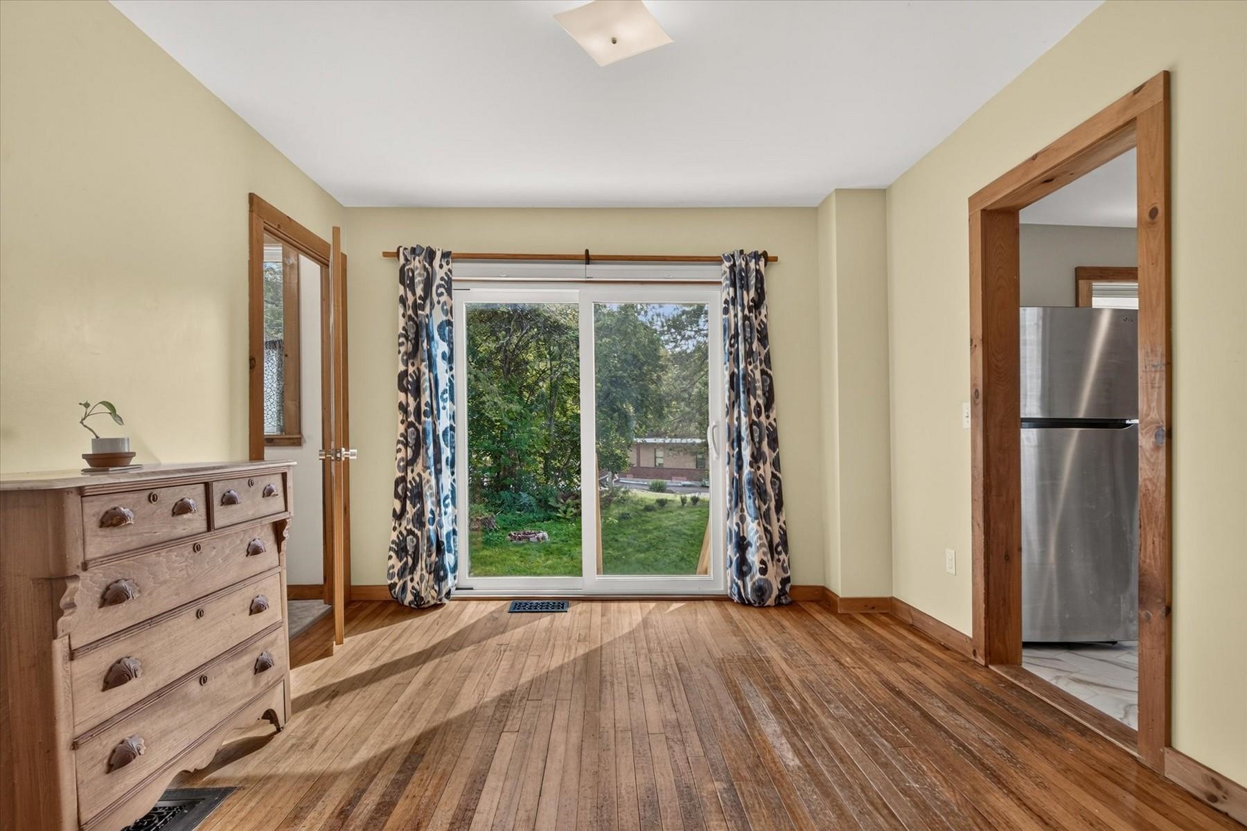150 School Street Property Photo 12