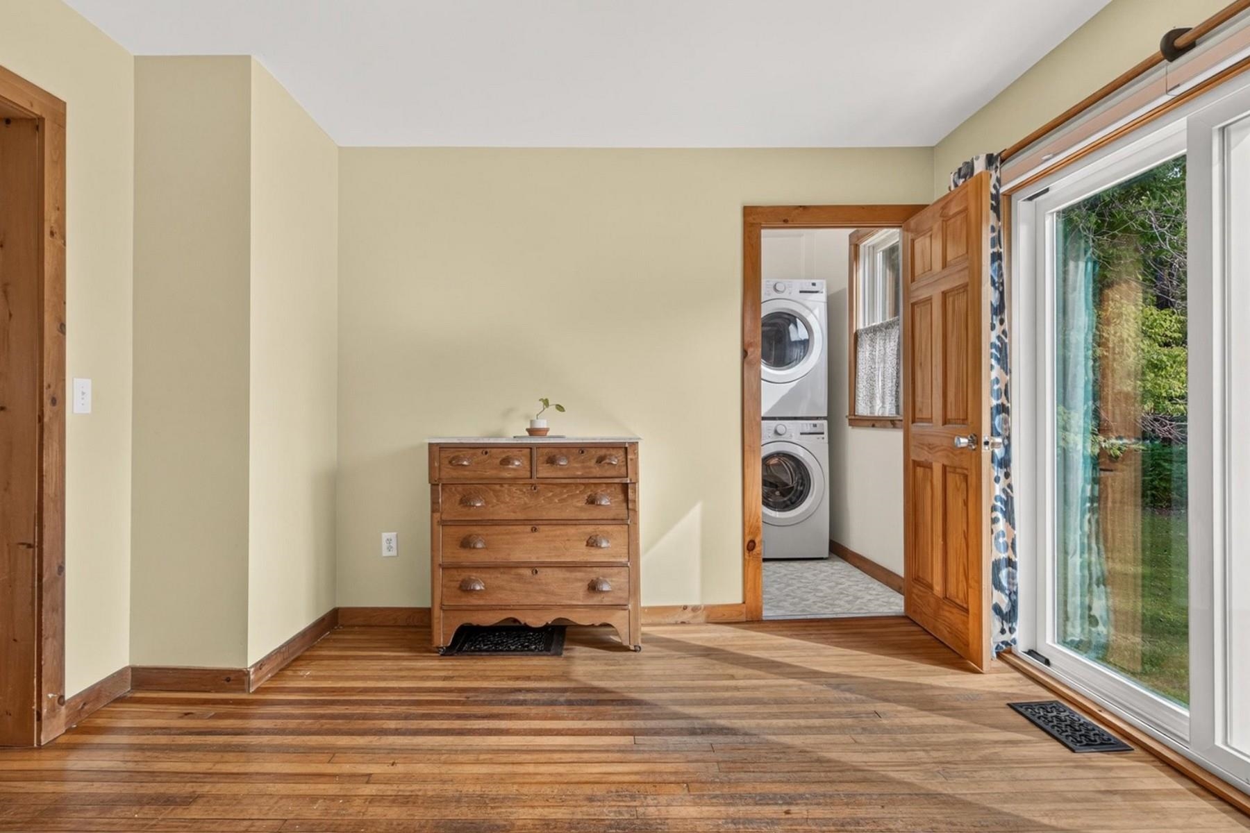 150 School Street Property Photo 19