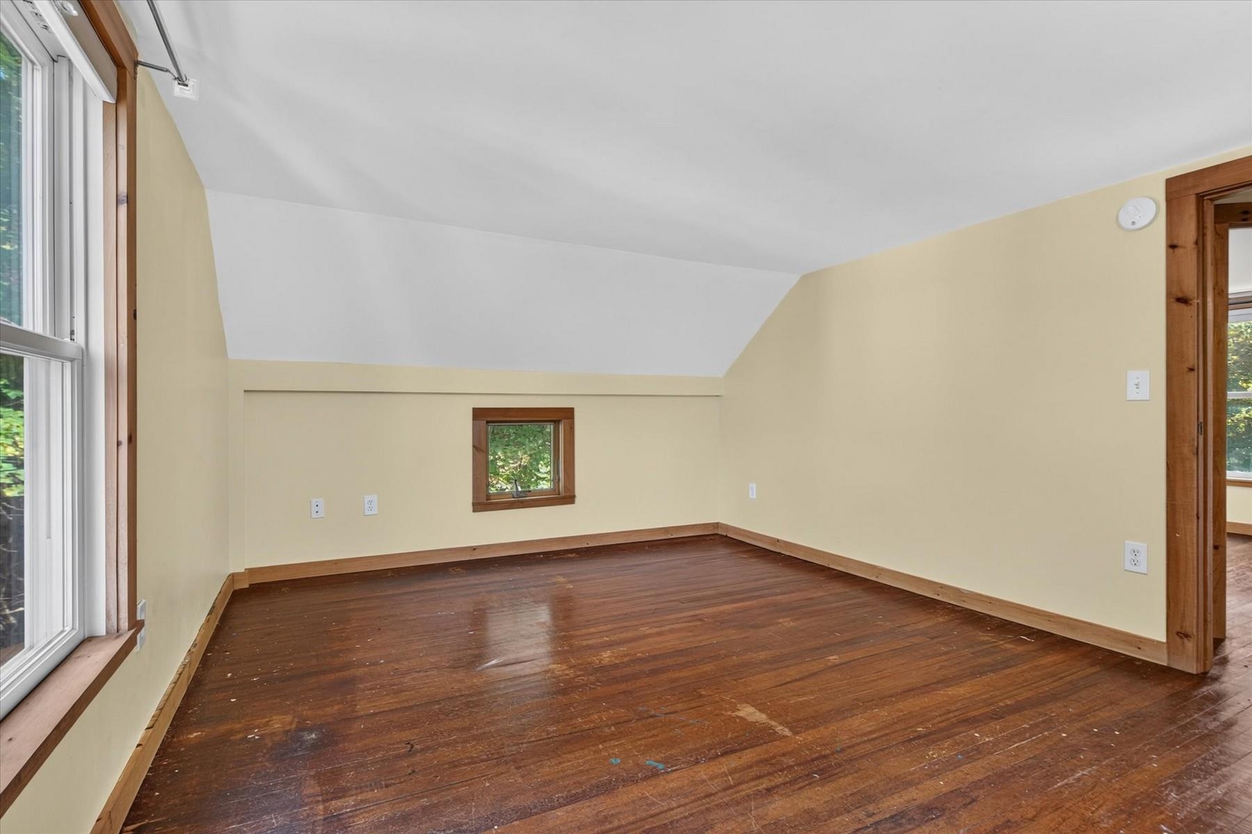 150 School Street Property Photo 31