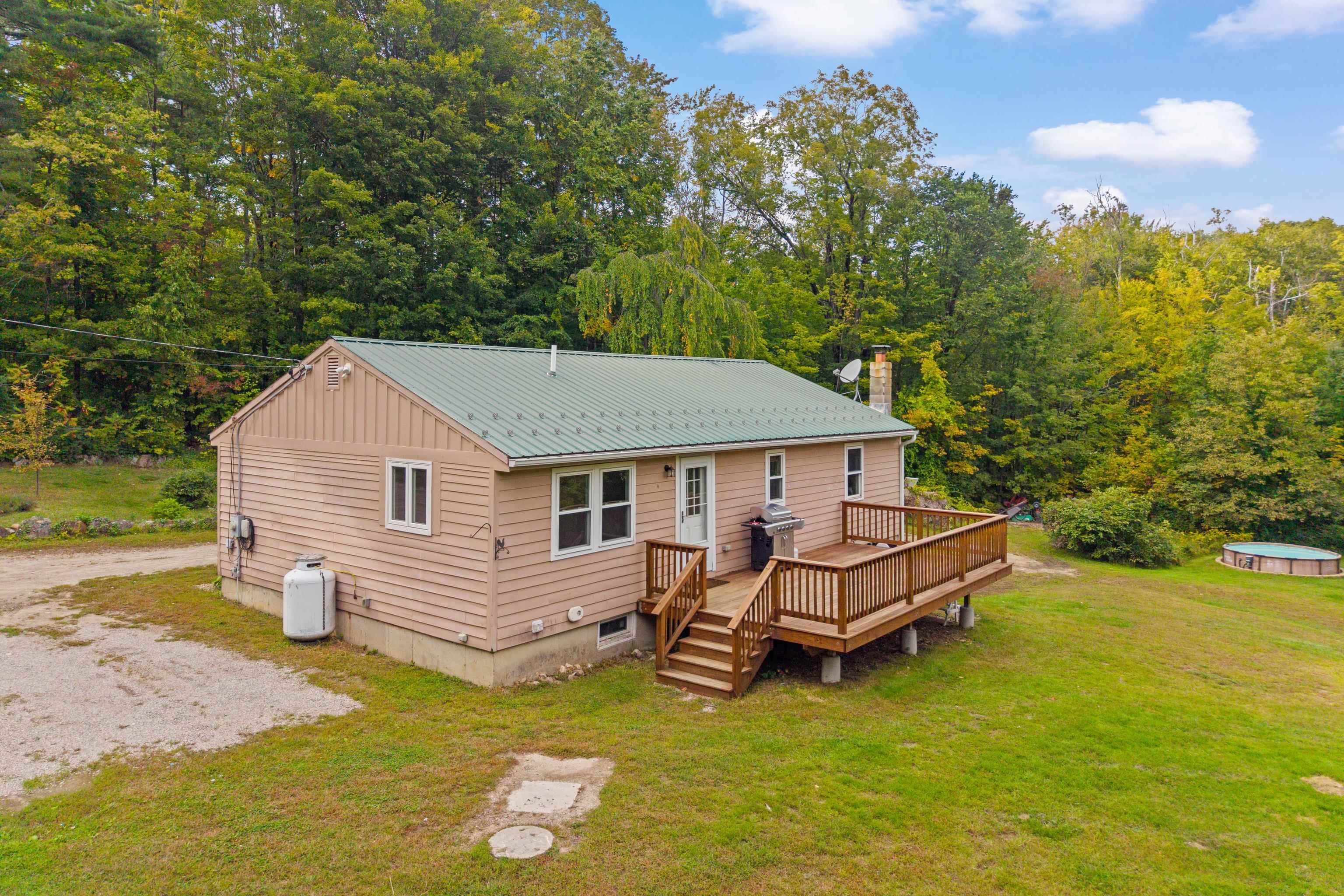681 West Road Property Photo 2