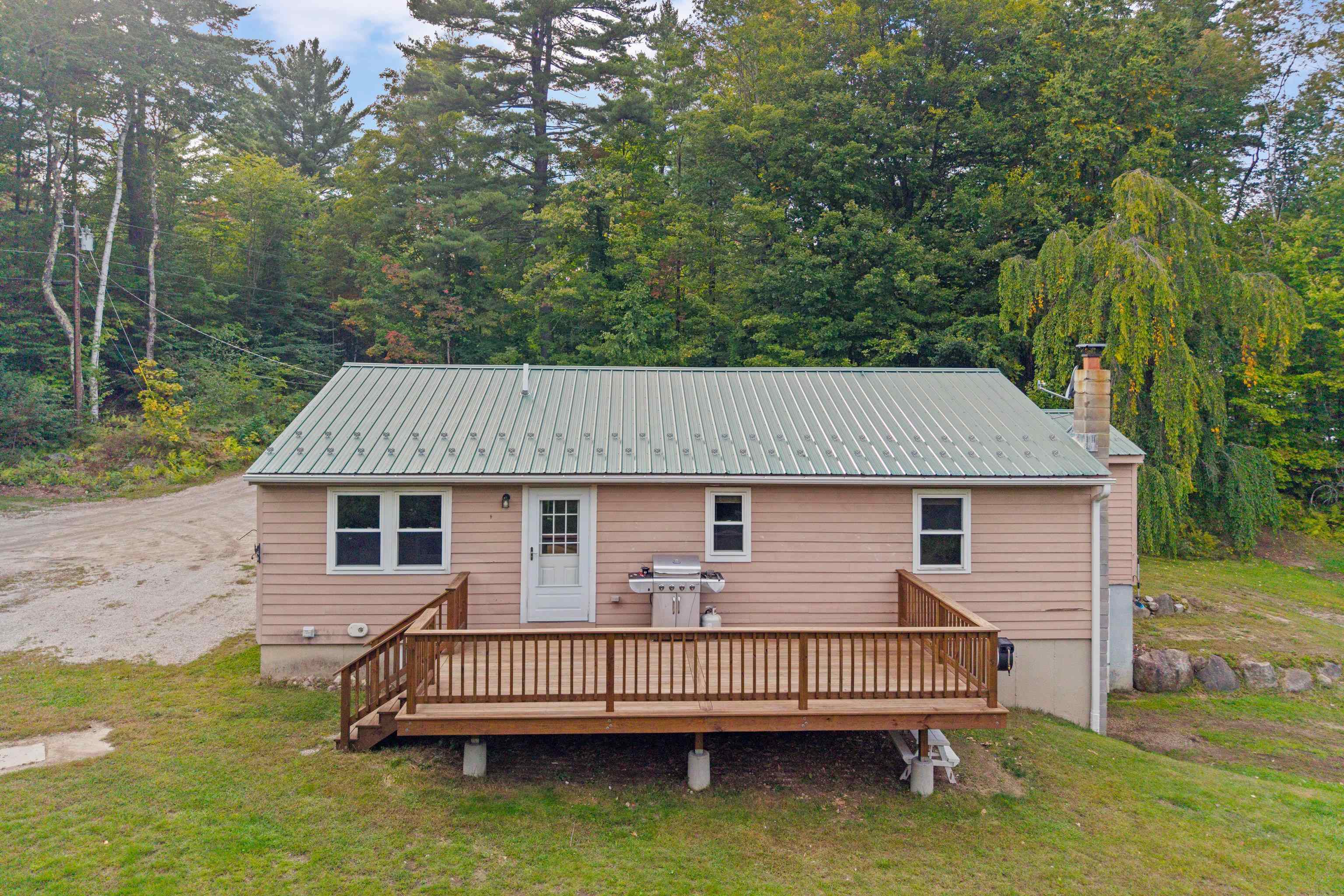 681 West Road Property Photo 5