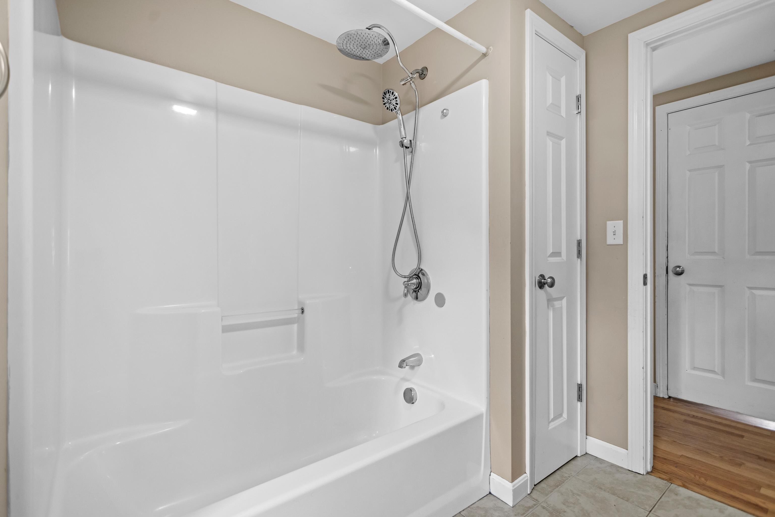 681 West Road Property Photo 18