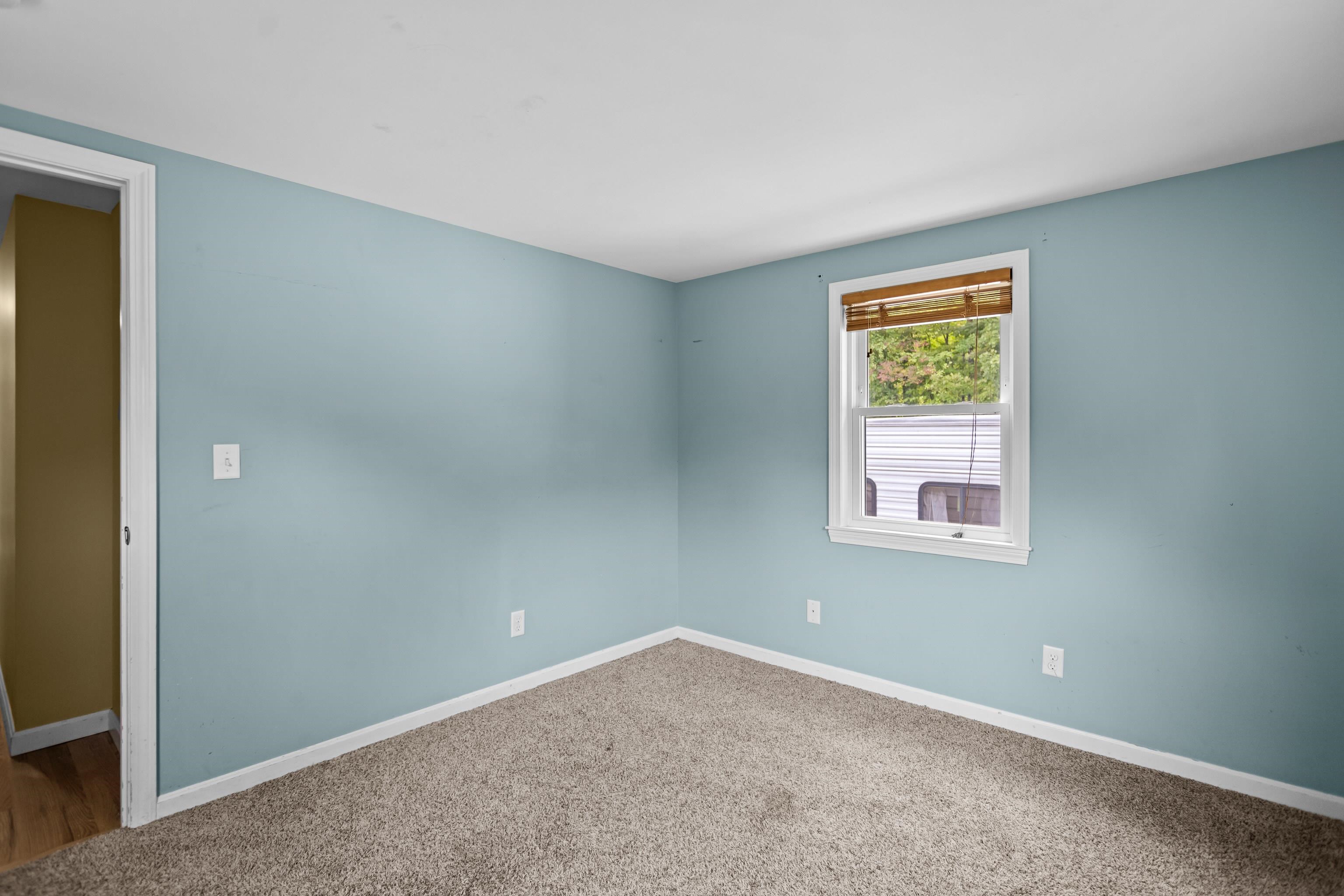681 West Road Property Photo 25