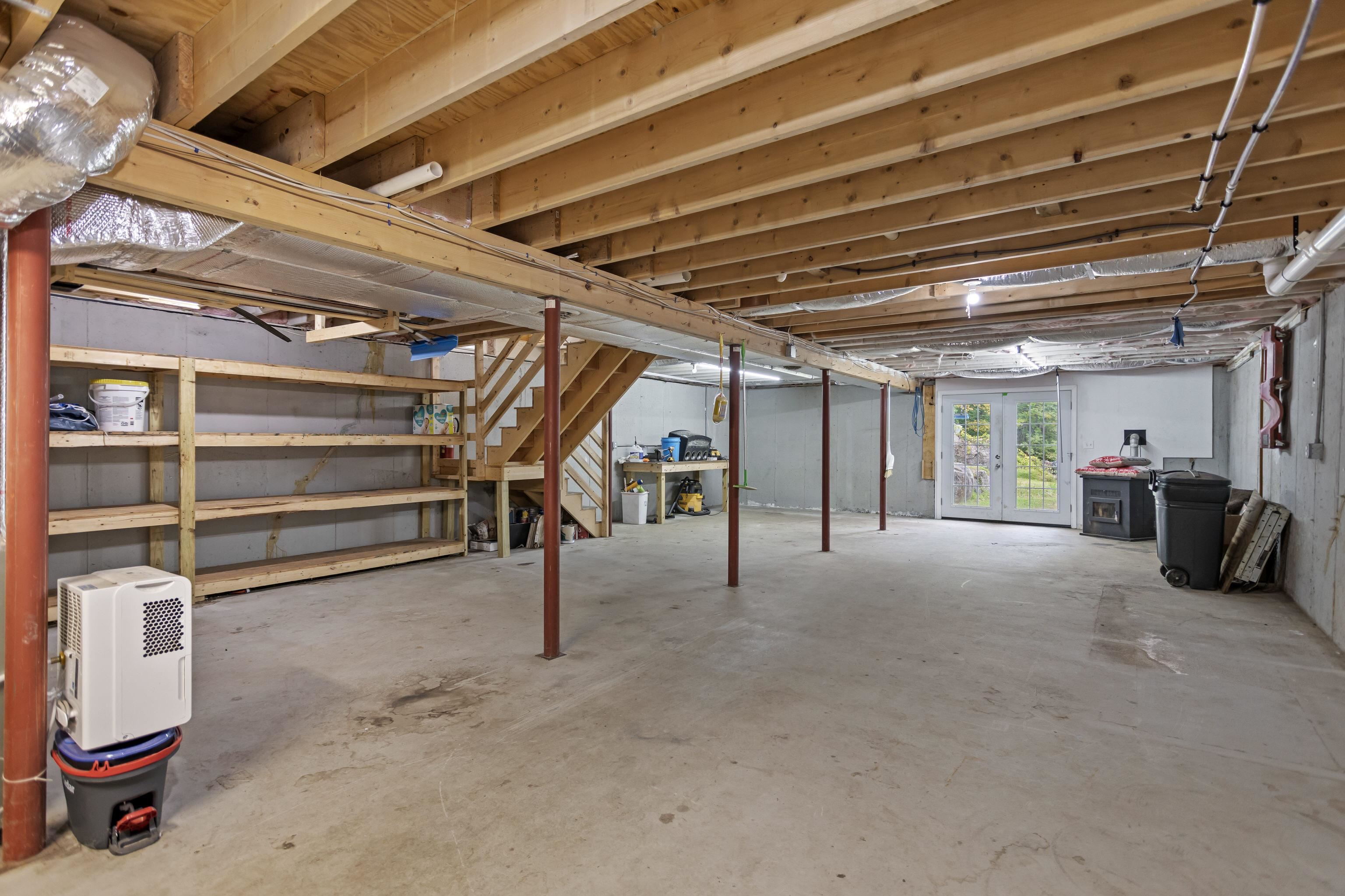 681 West Road Property Photo 30