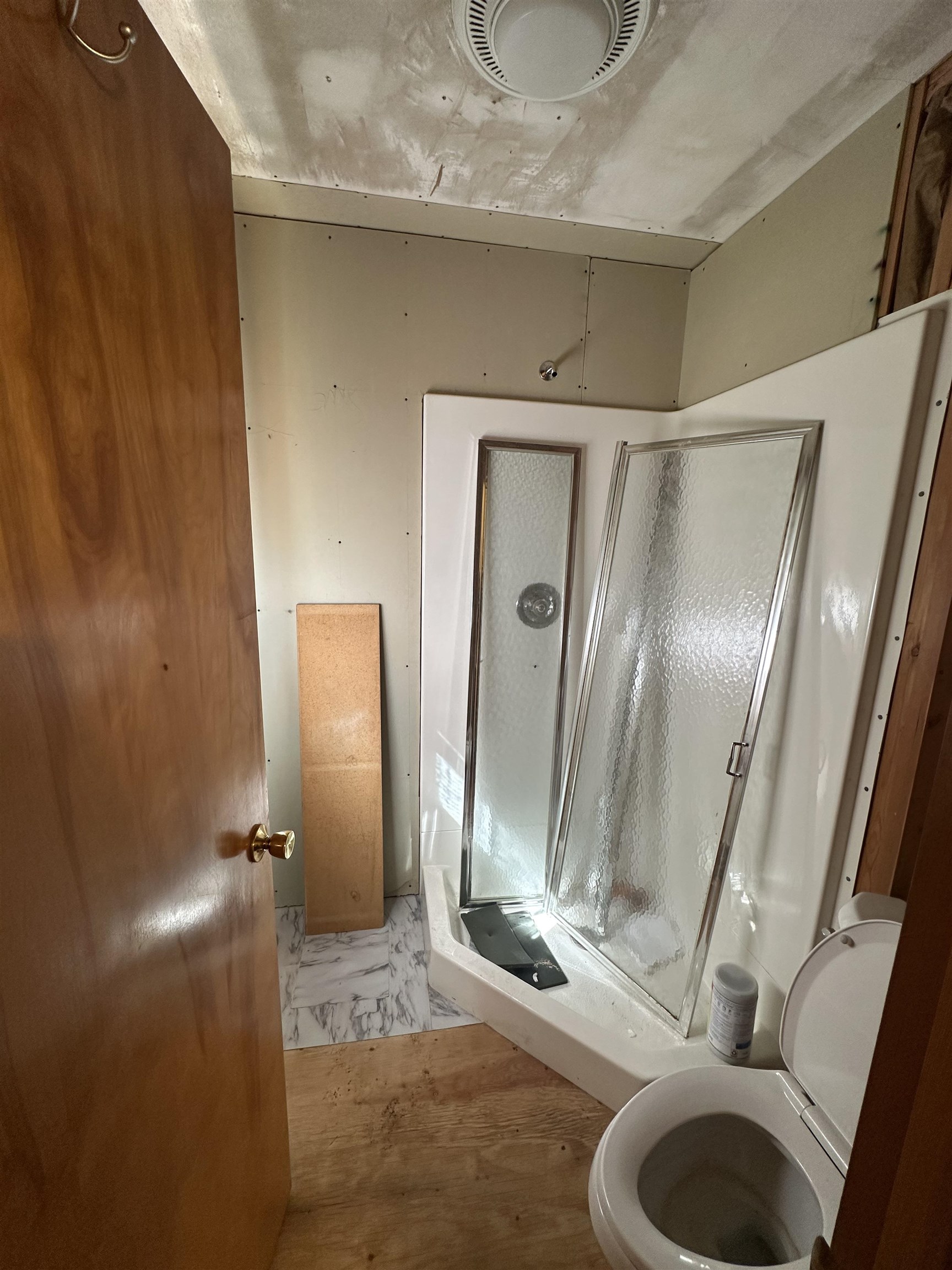 15 Oakwood Lane Property Photo 16