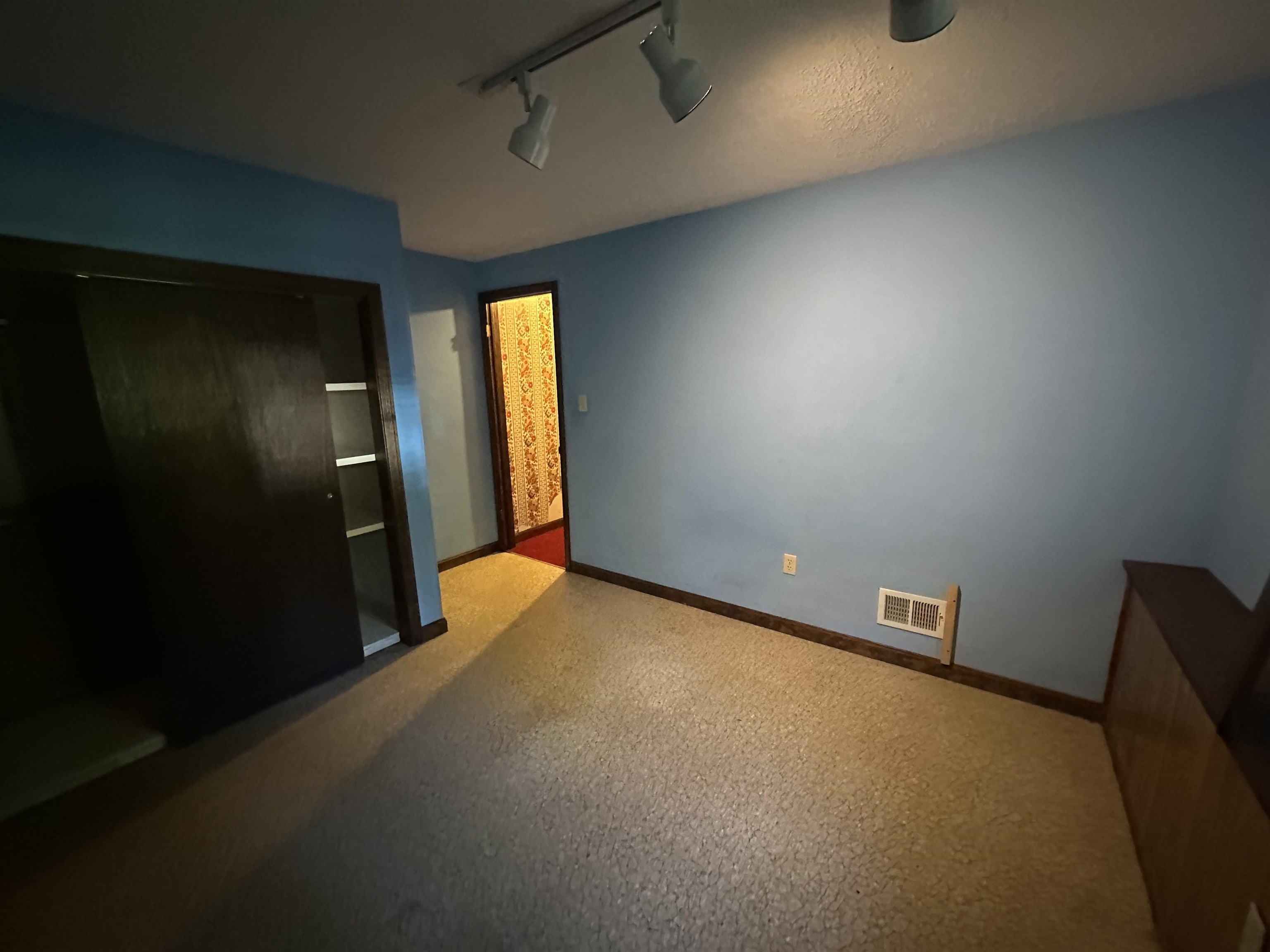 15 Oakwood Lane Property Photo 21