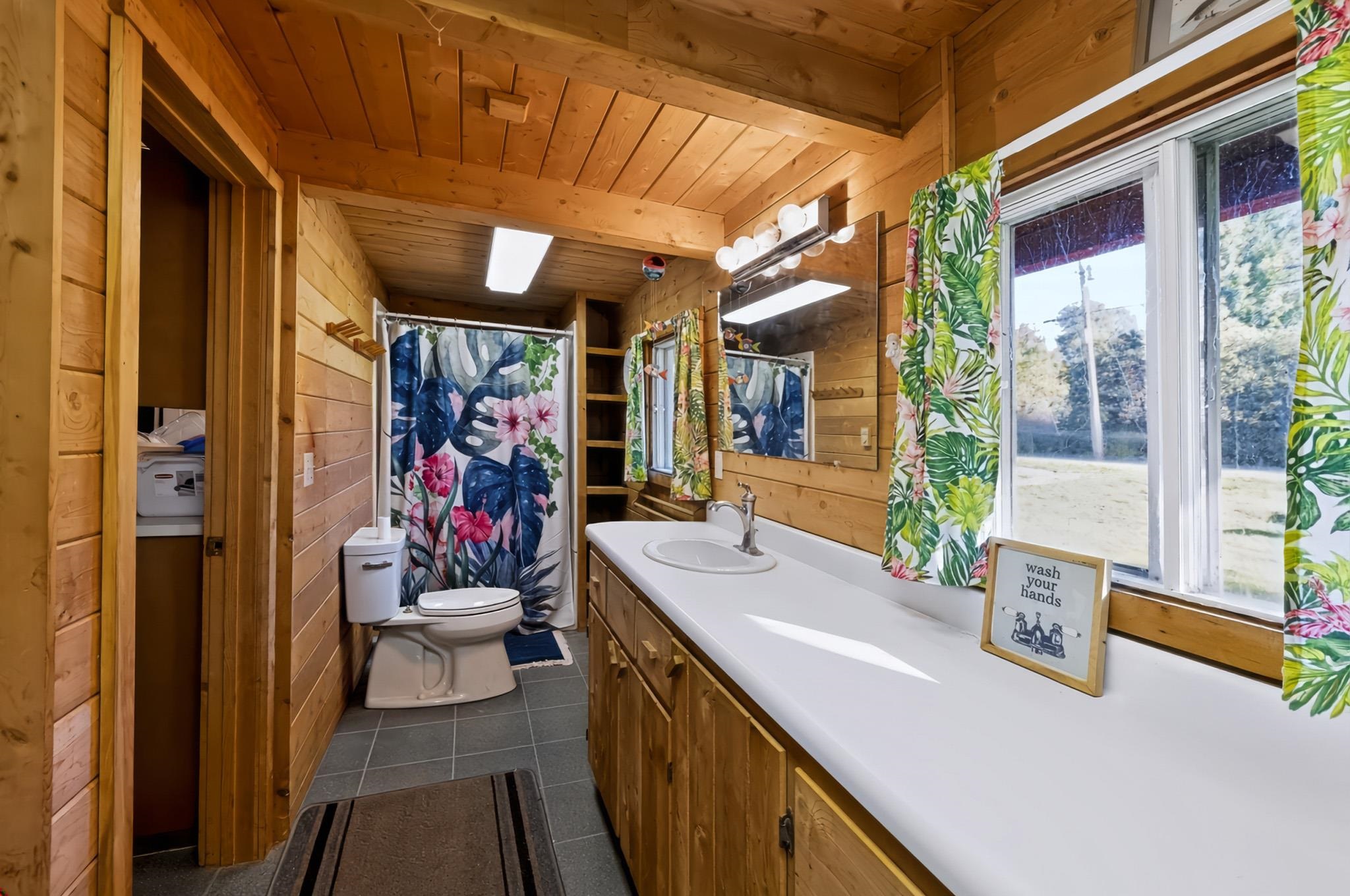 994 West Echo Lake Road Property Photo 49