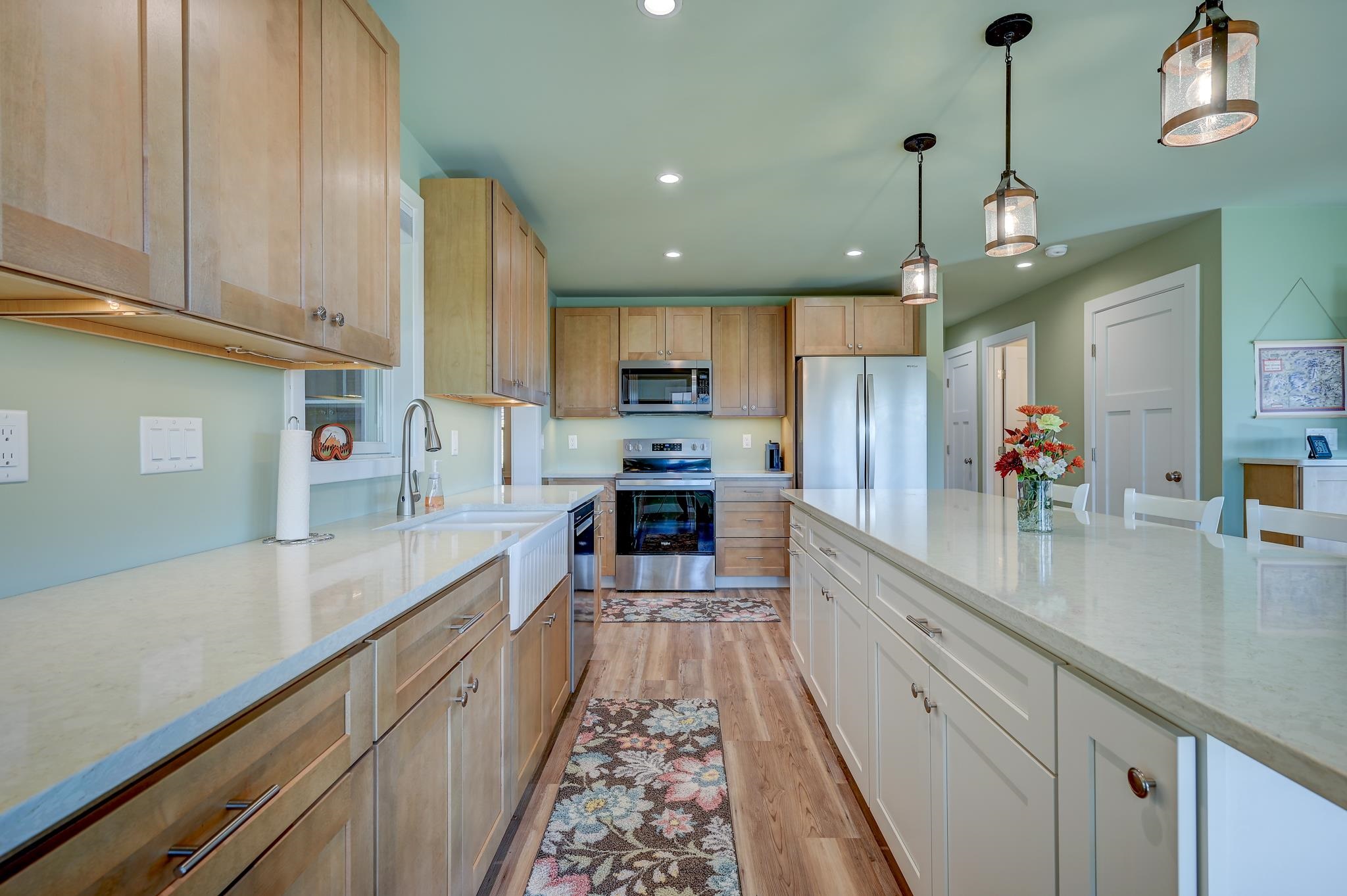 123 Skyline Way Property Photo 9
