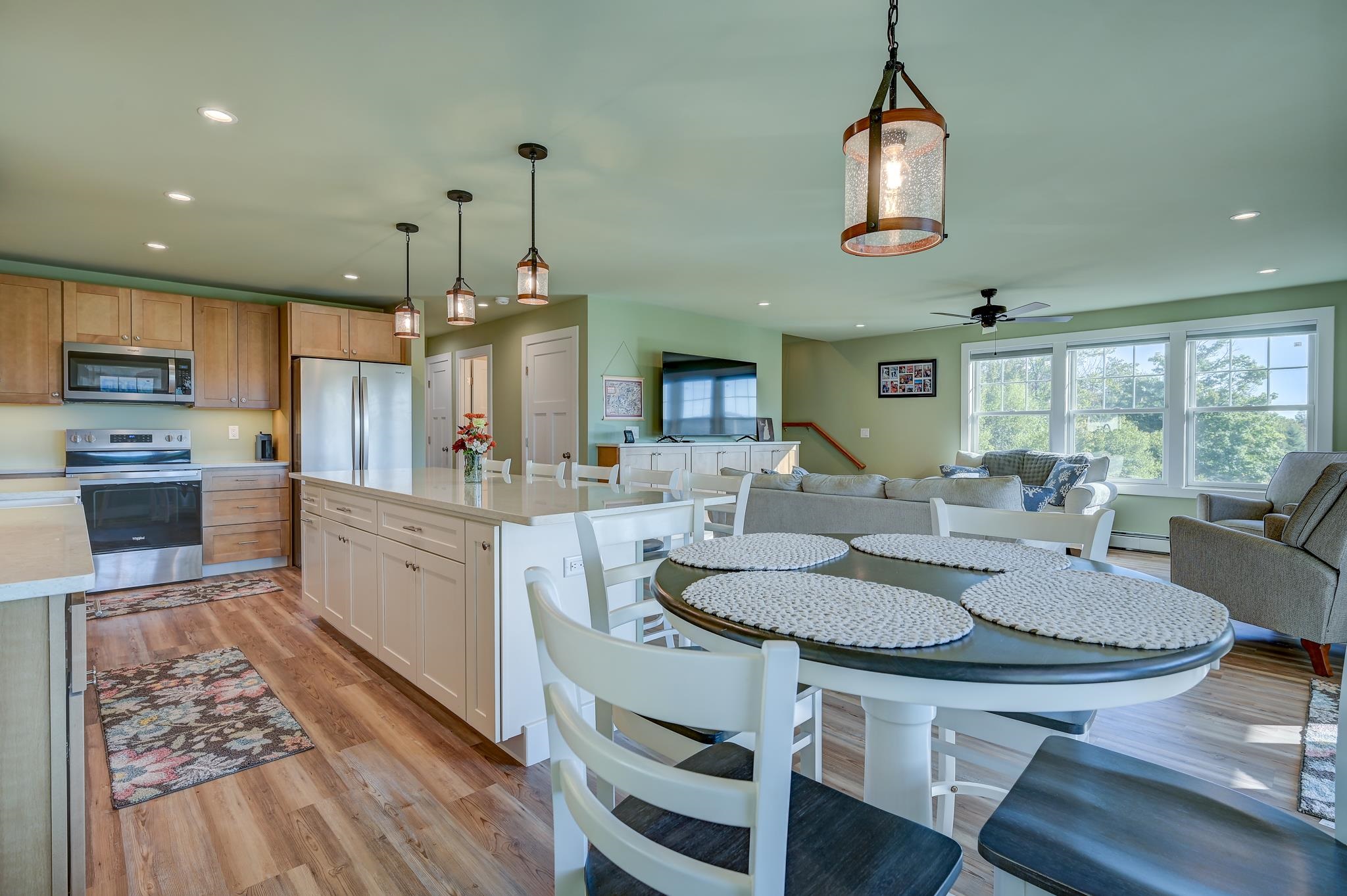 123 Skyline Way Property Photo 10