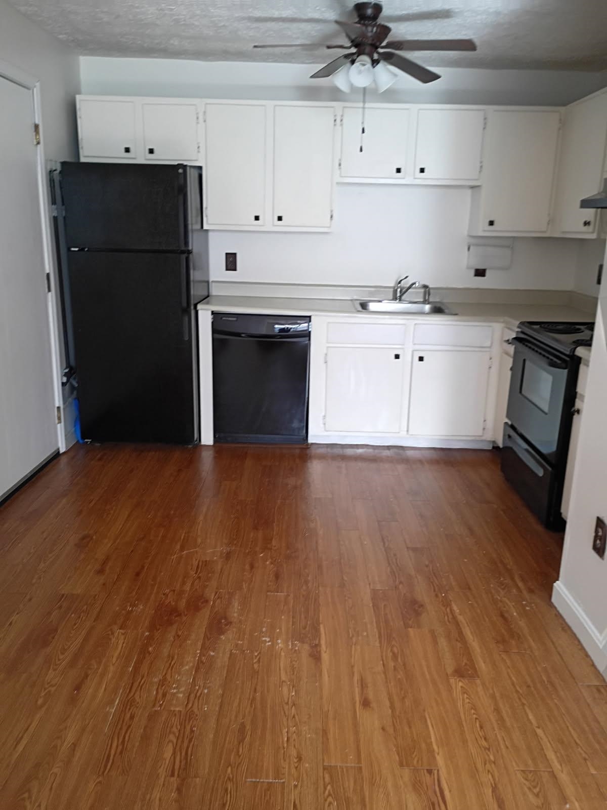 35 Log Street Property Photo 1