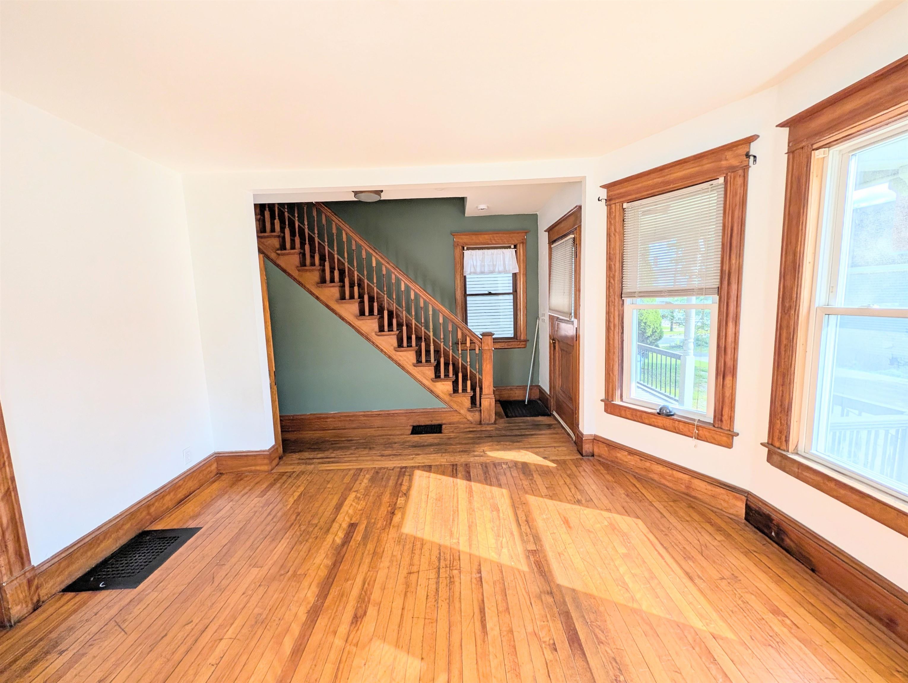 417 Cliff Street Property Photo 4