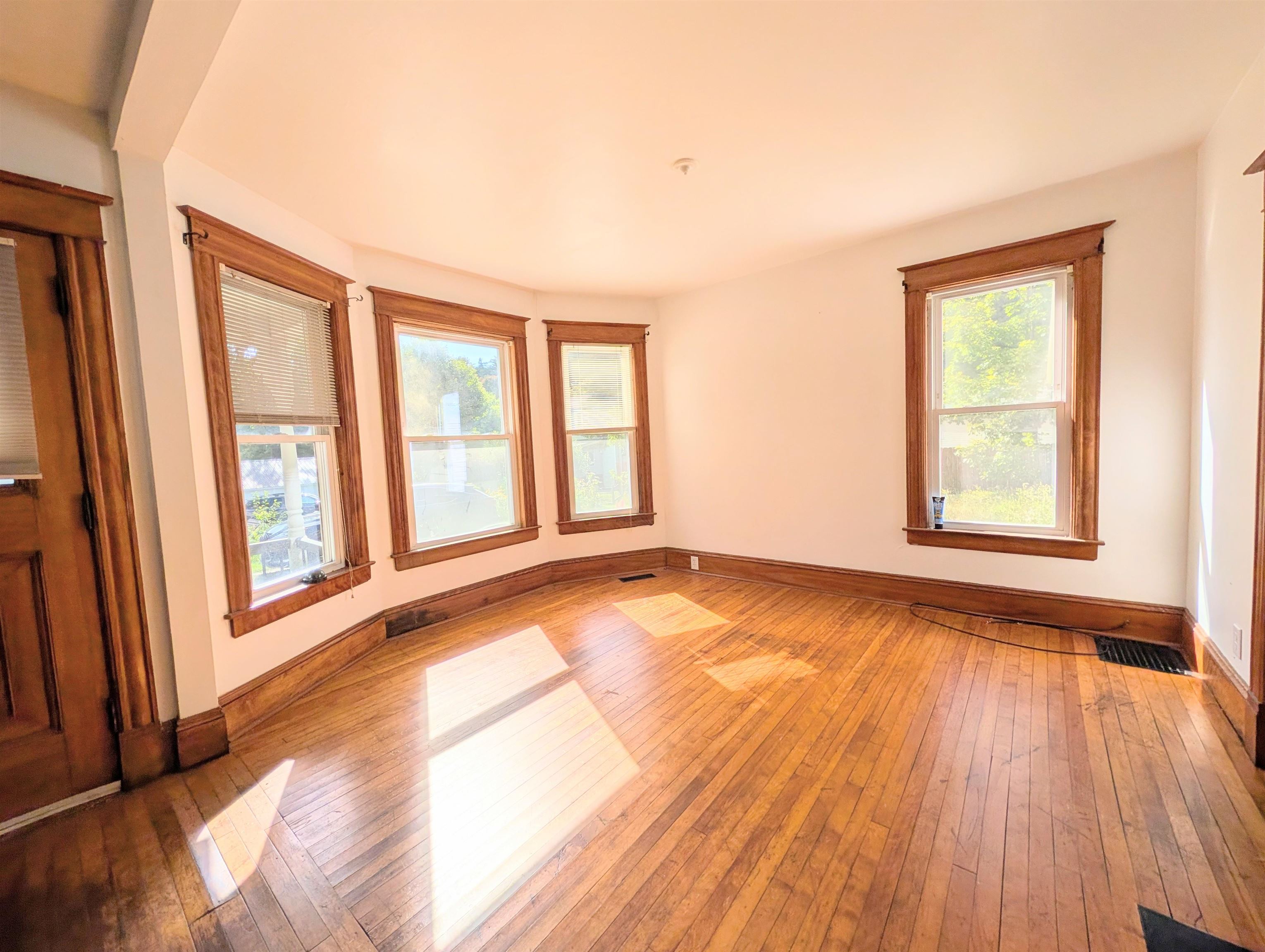 417 Cliff Street Property Photo 6