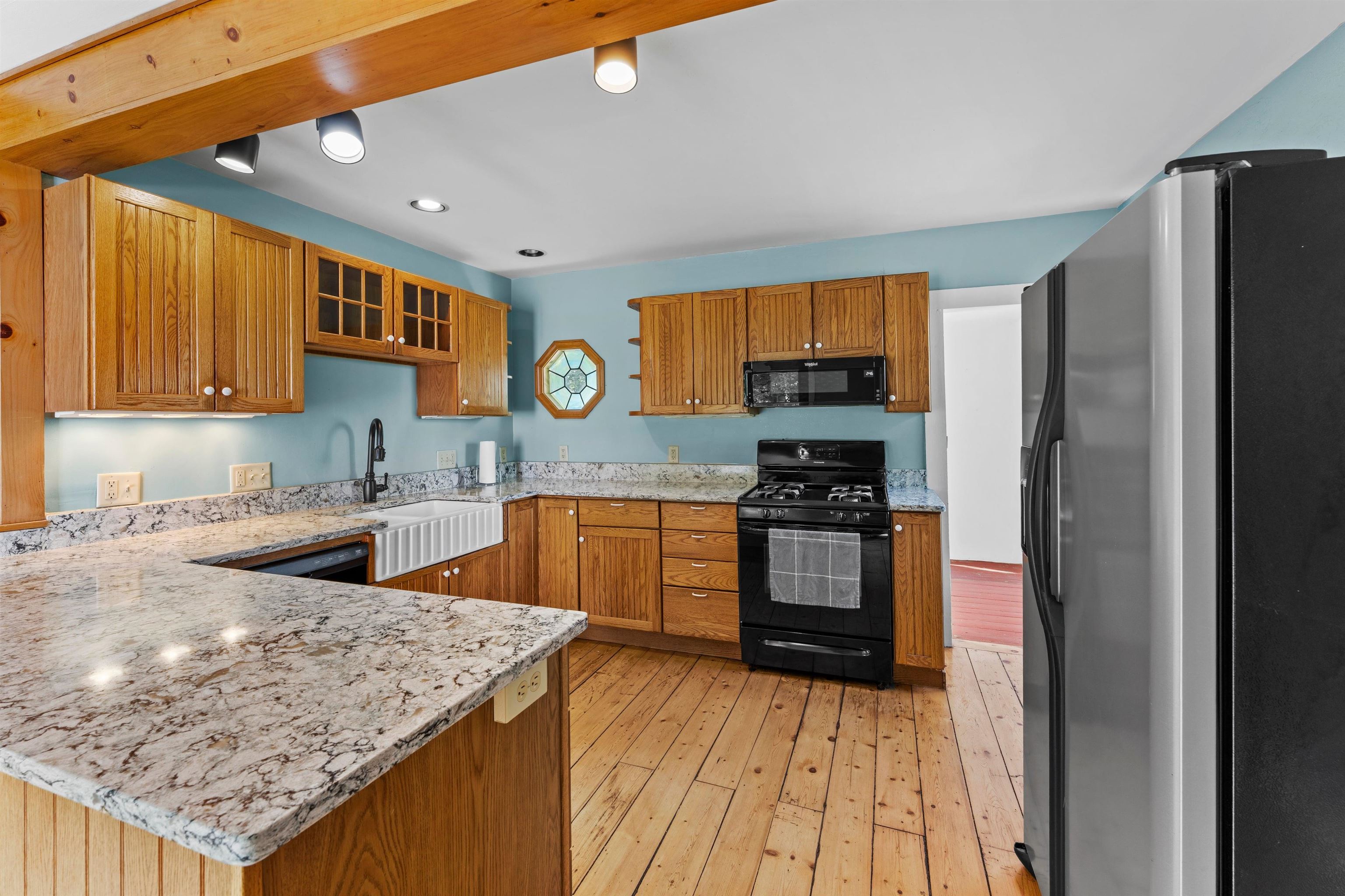 513 N Shore Road Property Photo 6