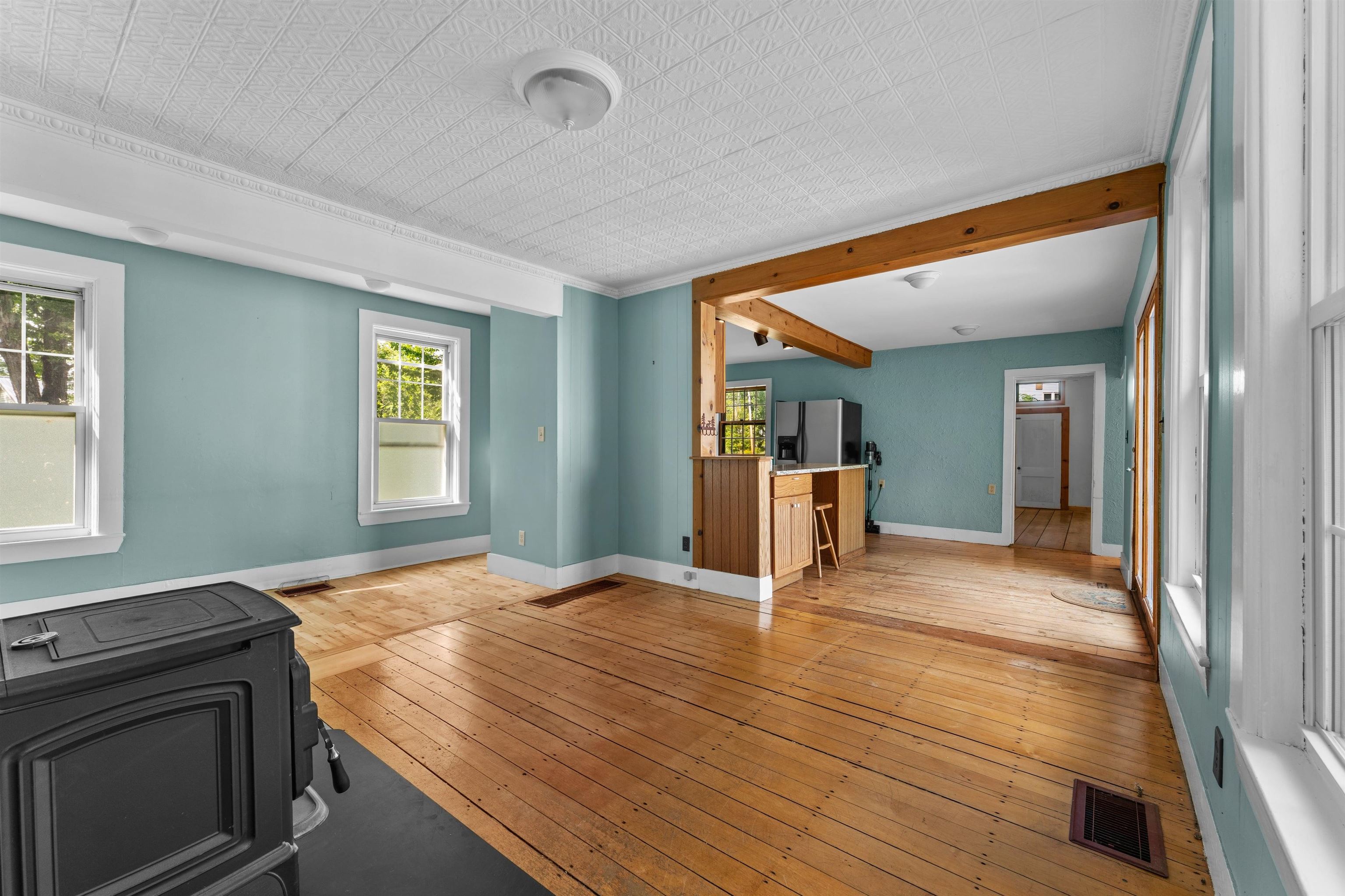 513 N Shore Road Property Photo 9
