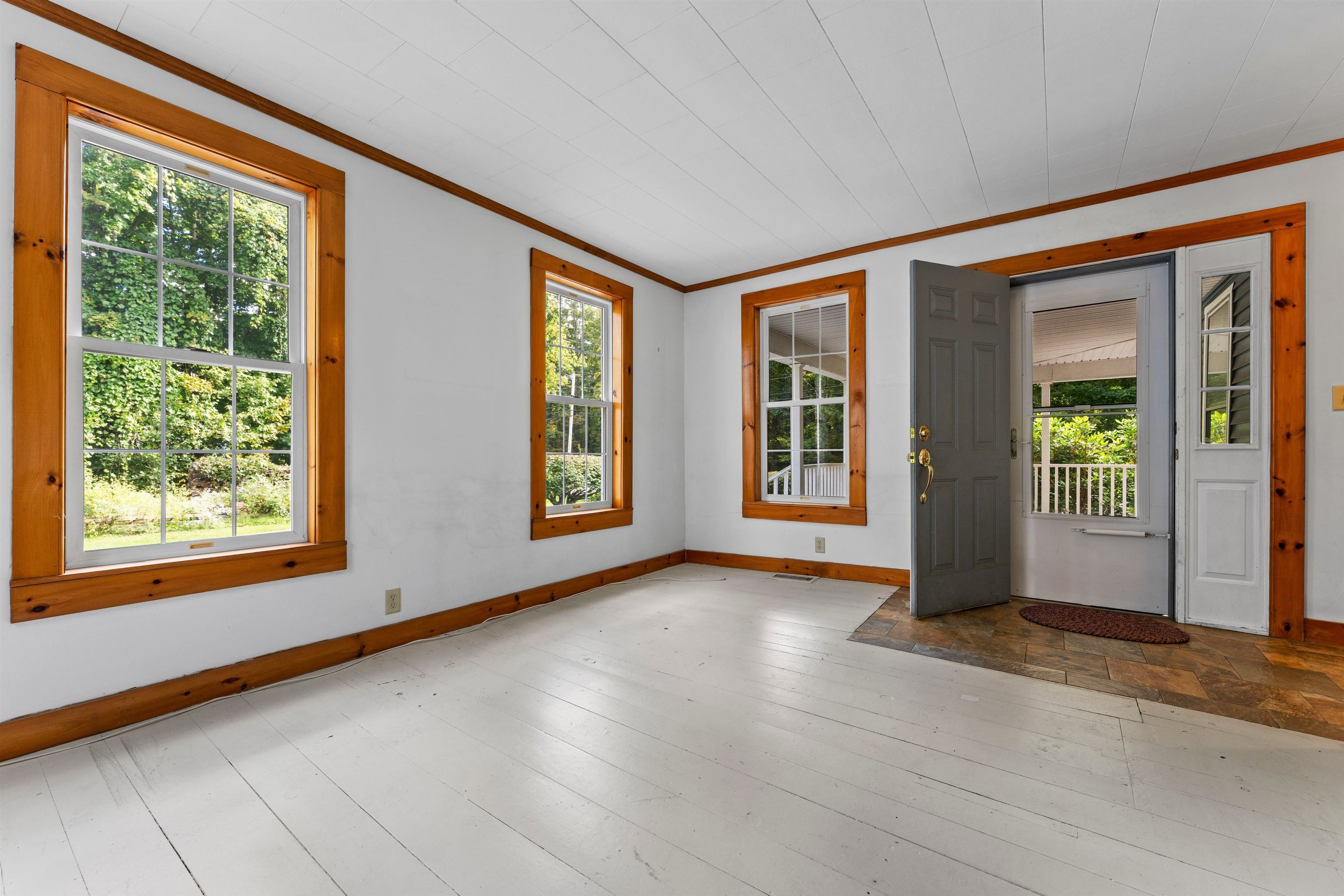 513 N Shore Road Property Photo 12