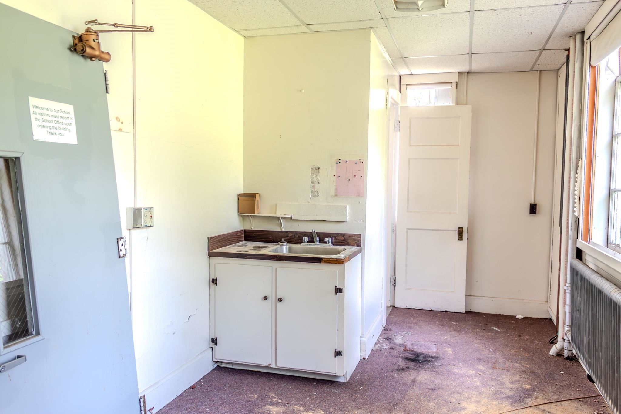 199 Summer Street Property Photo 10