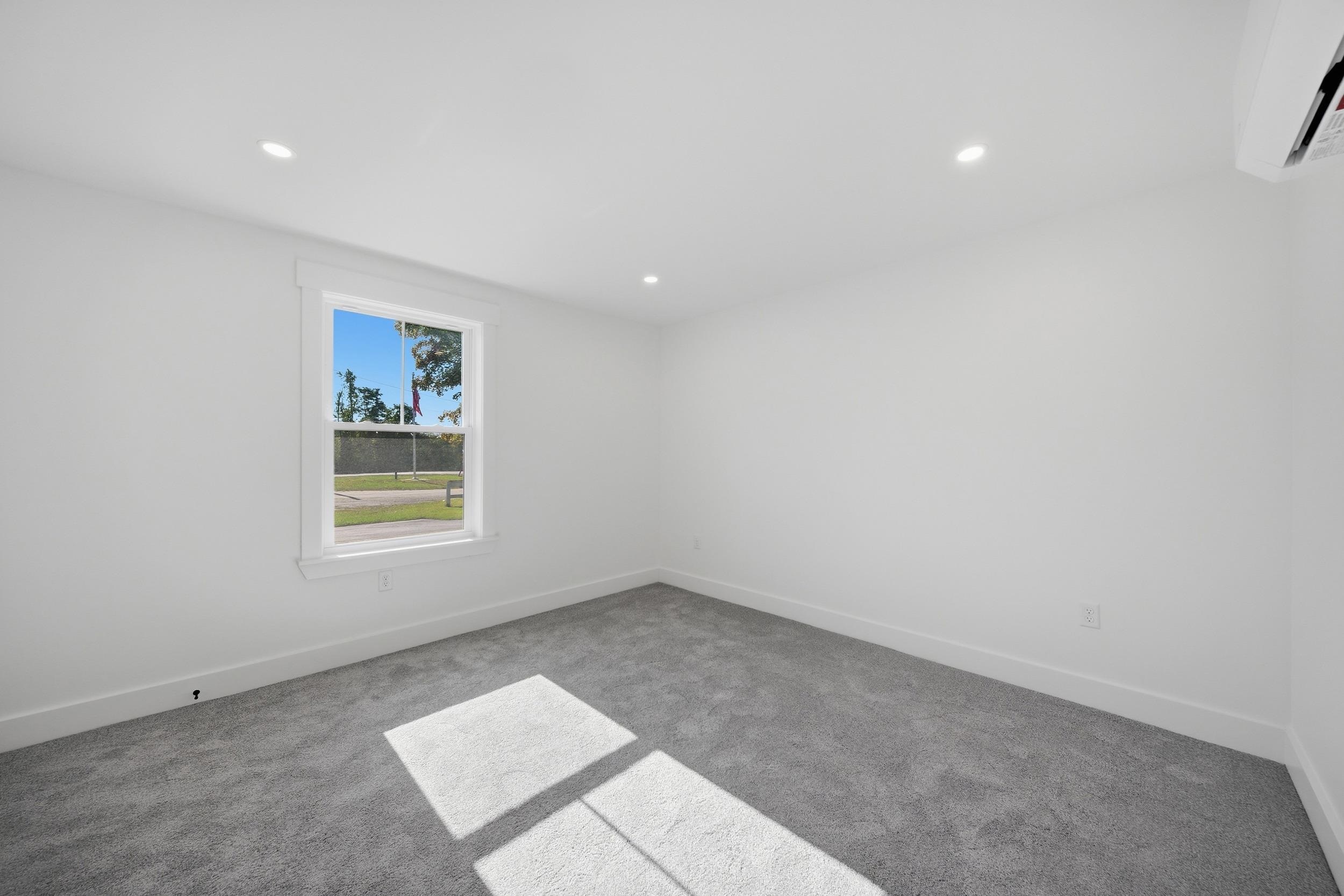 8 Depot Street Property Photo 19
