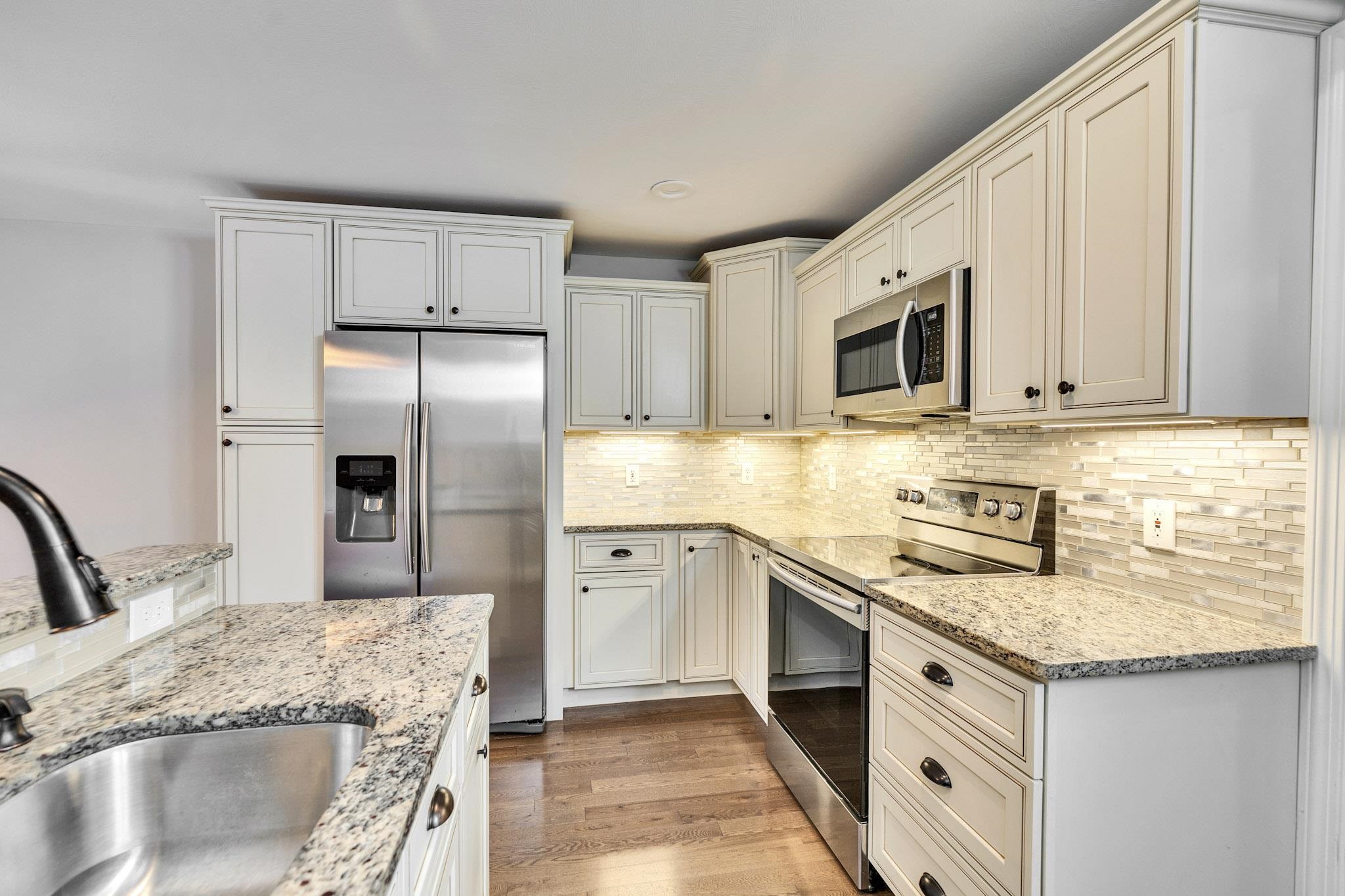 1465 Hooksett Road Property Photo 6