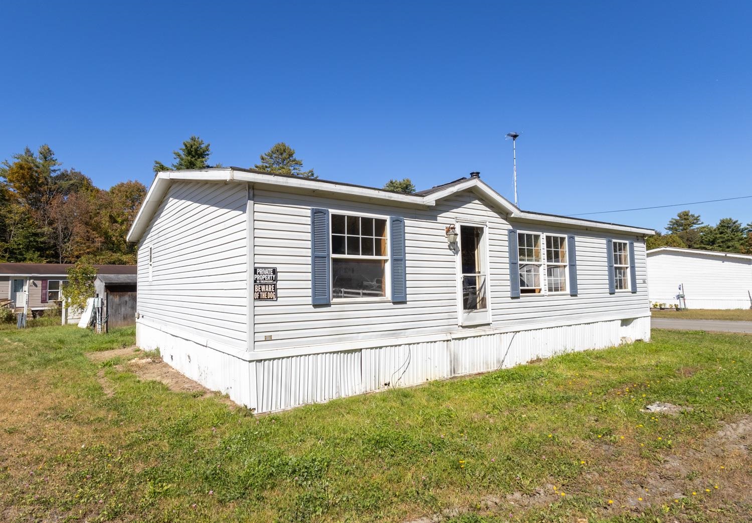 183 Railroad Street Property Photo 3