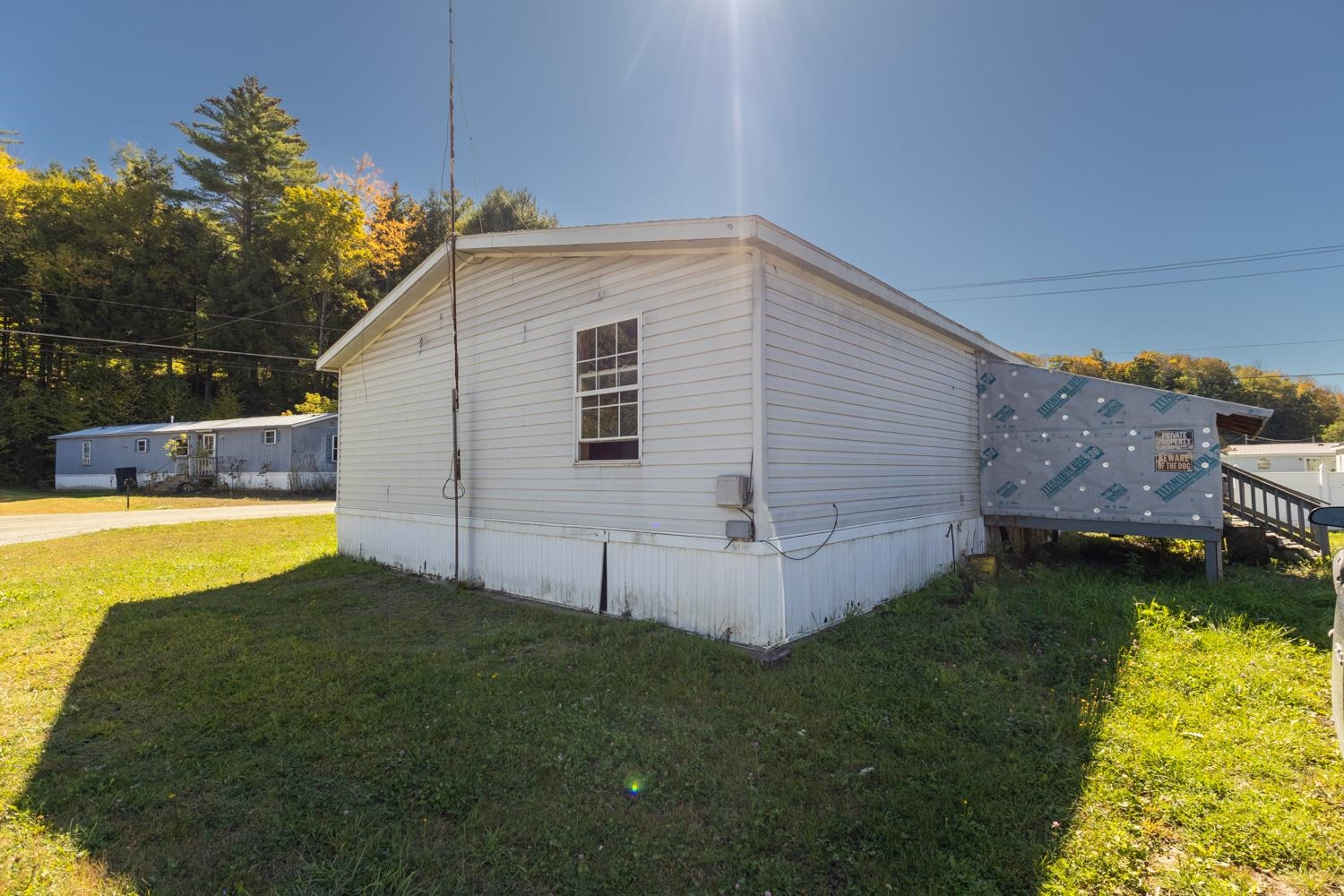 183 Railroad Street Property Photo 5