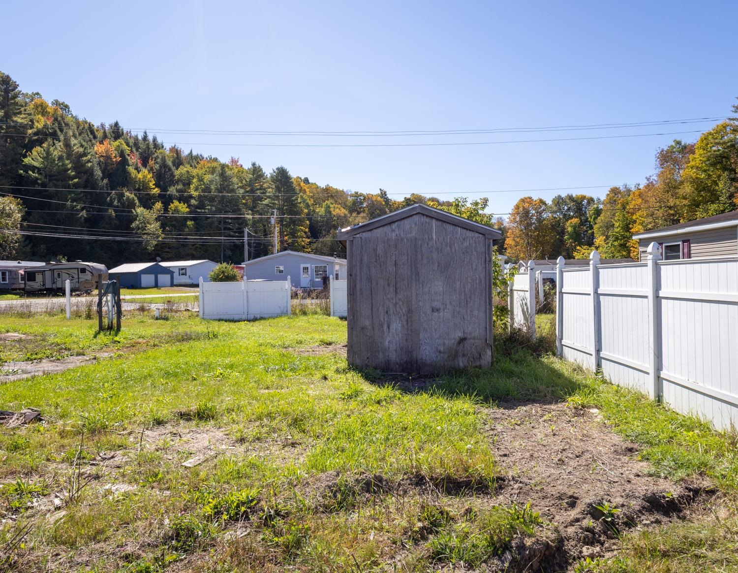 183 Railroad Street Property Photo 24