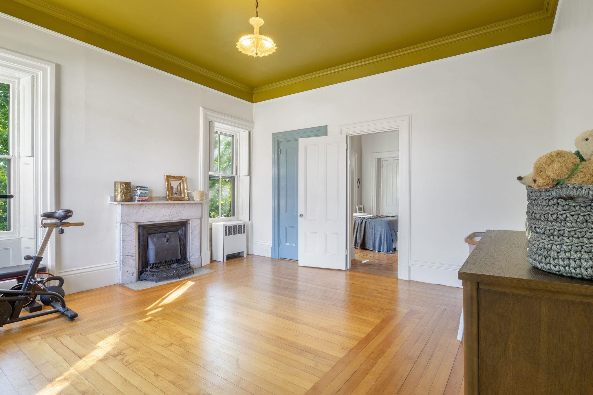 75 South Street Property Photo 35