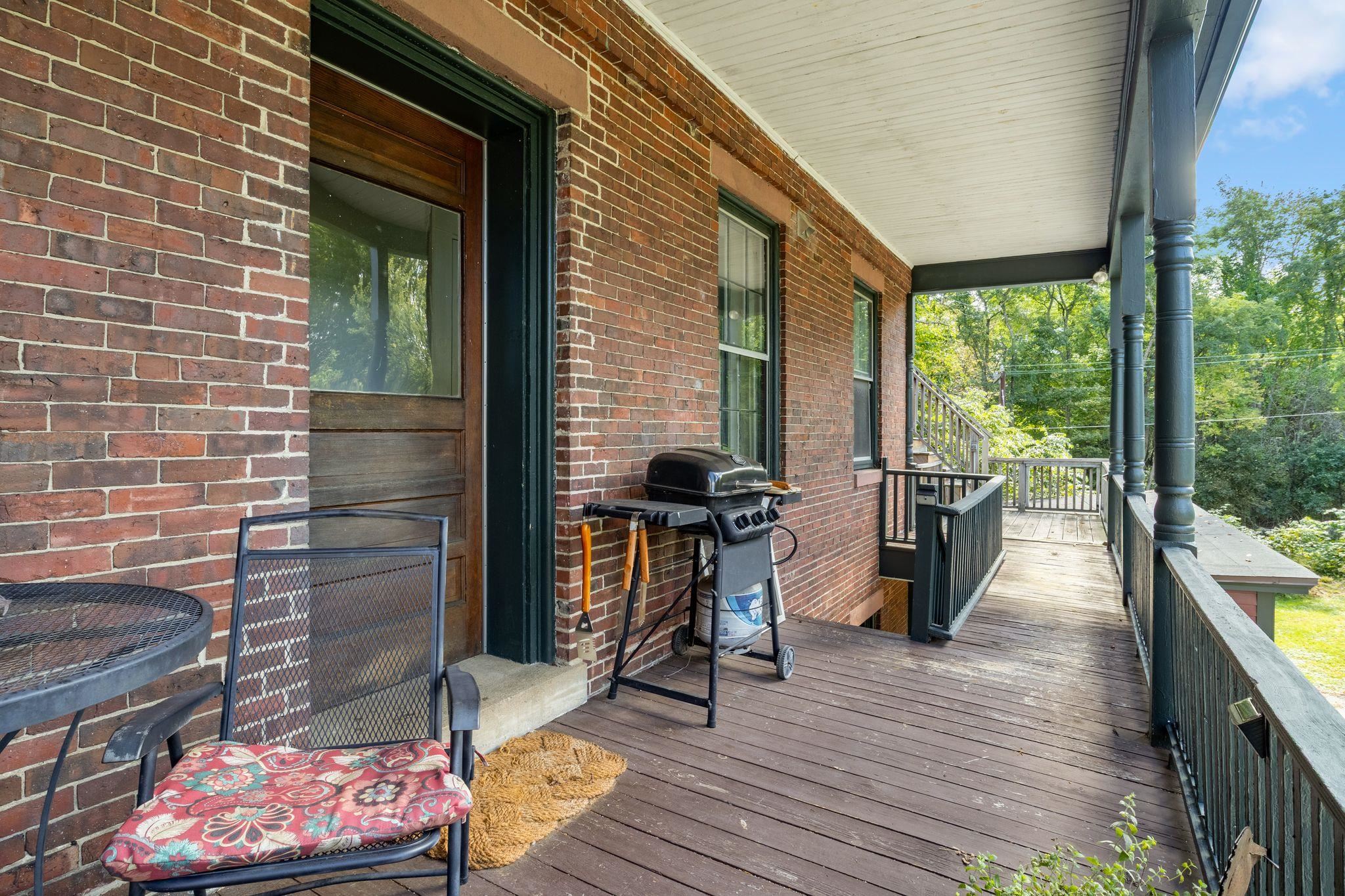 75 South Street Property Photo 45