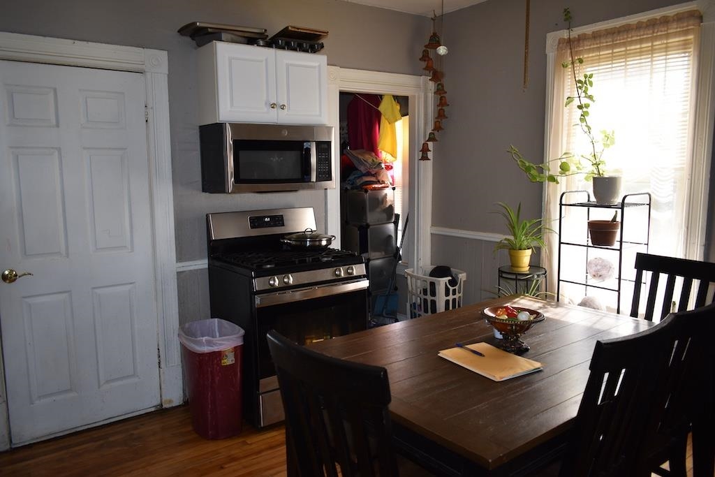 429 Wilson Street Property Photo 3