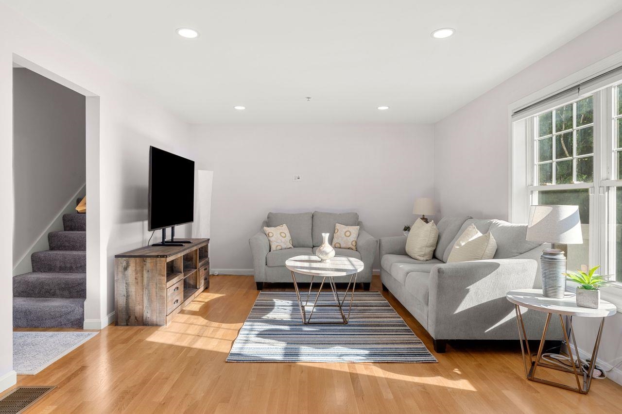 162 Karatzas Avenue Property Photo 18