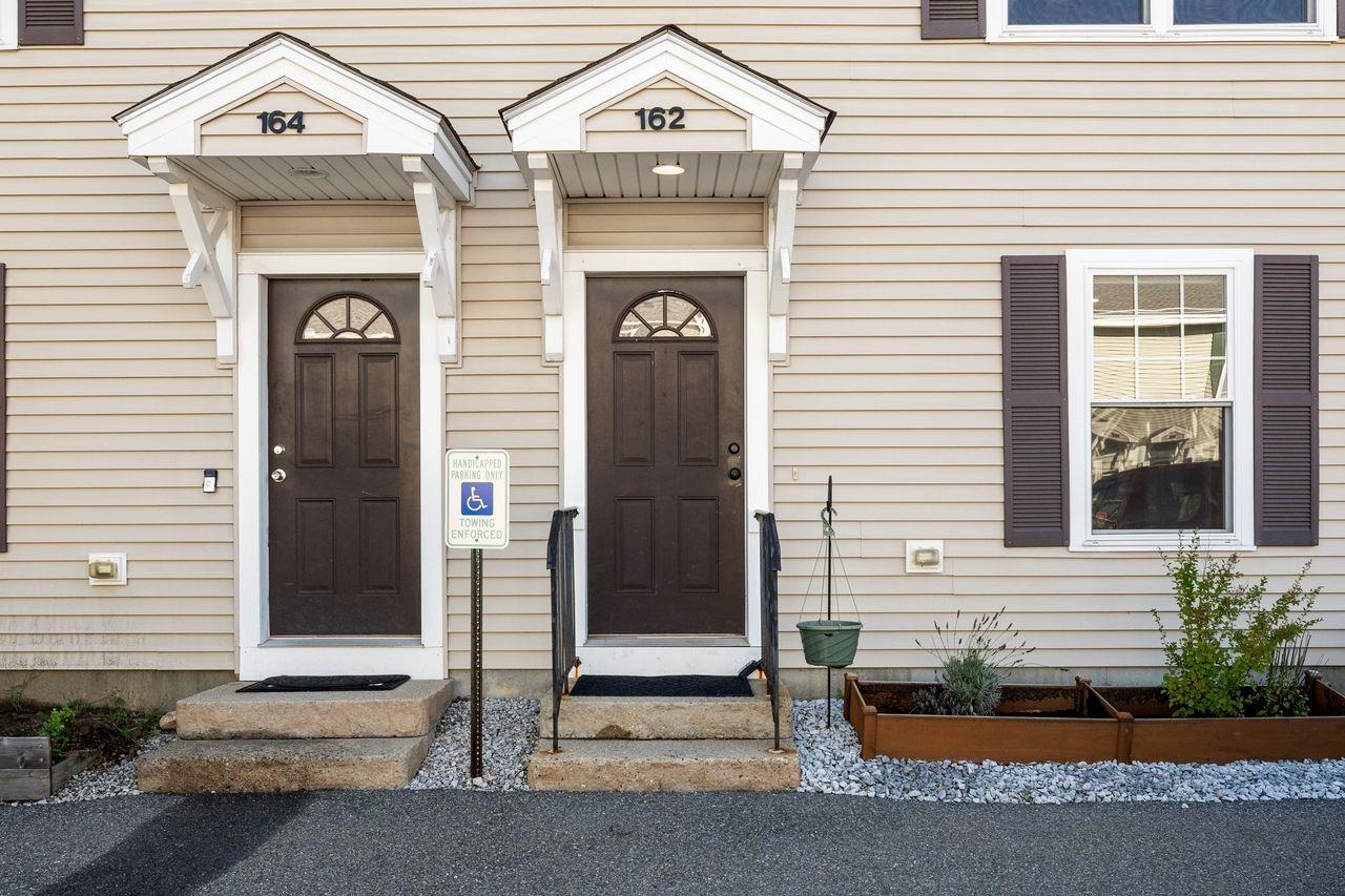 162 Karatzas Avenue Property Photo 36