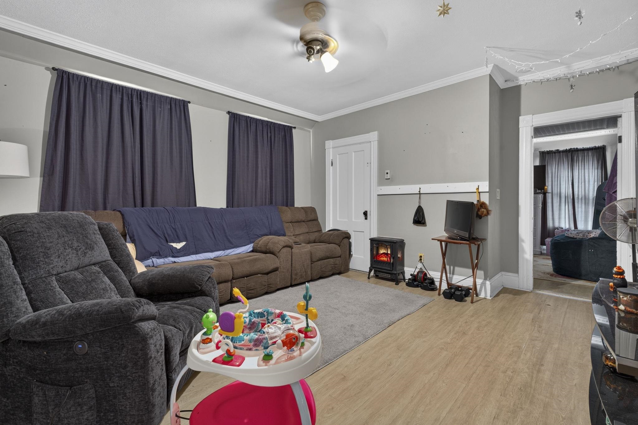 17 Hevey Street Property Photo 16
