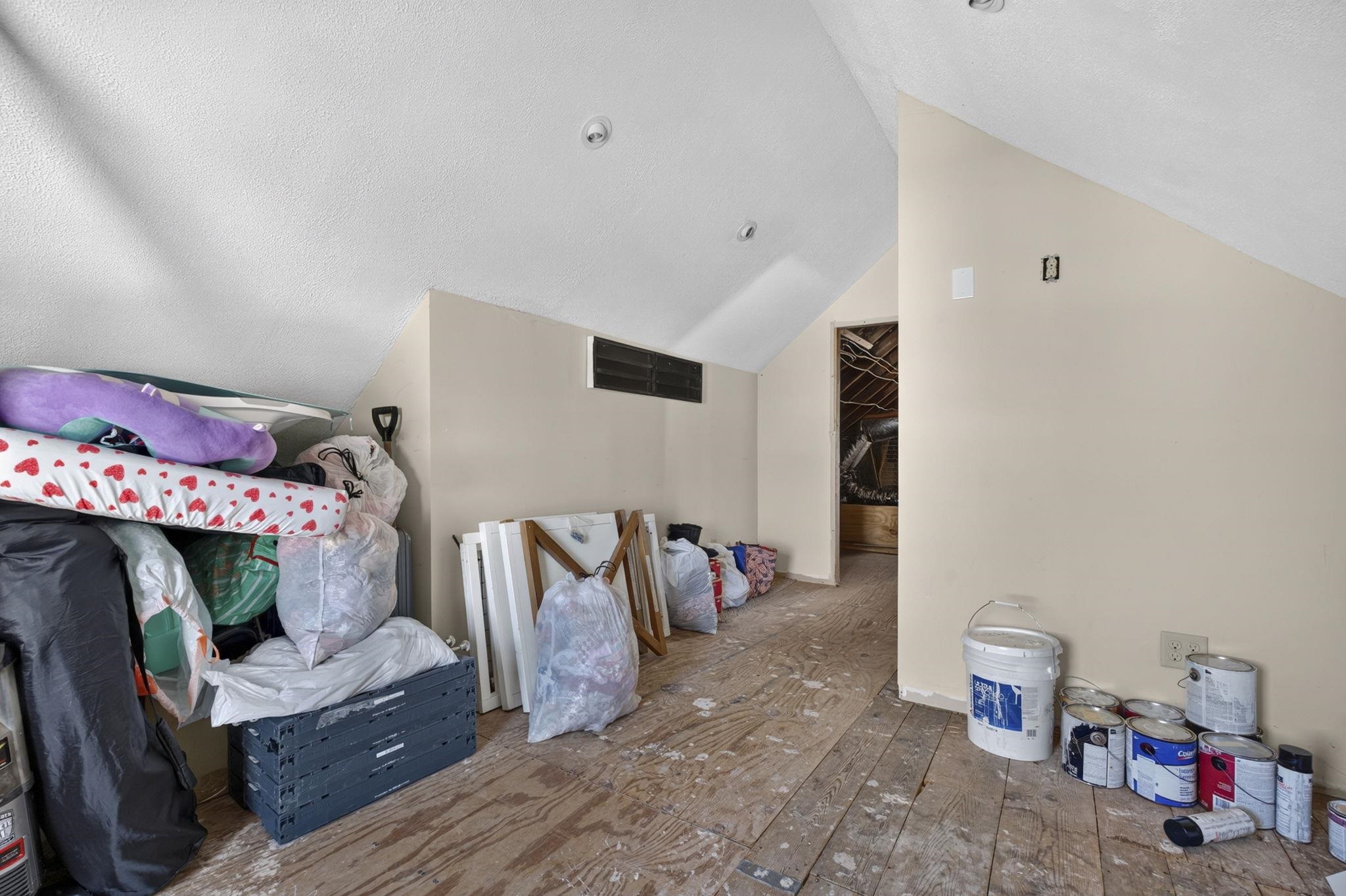 17 Hevey Street Property Photo 20