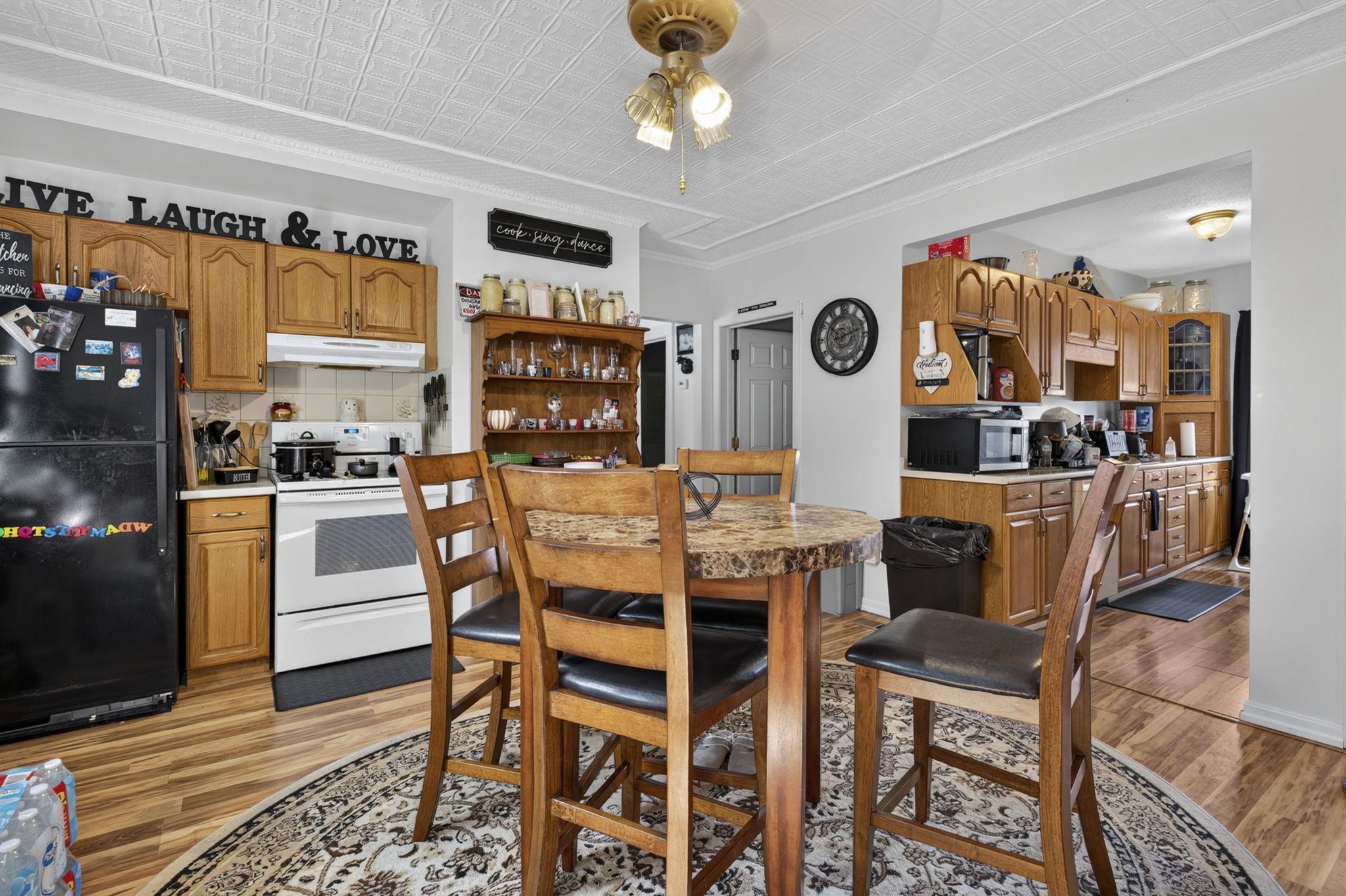 17 Hevey Street Property Photo 30