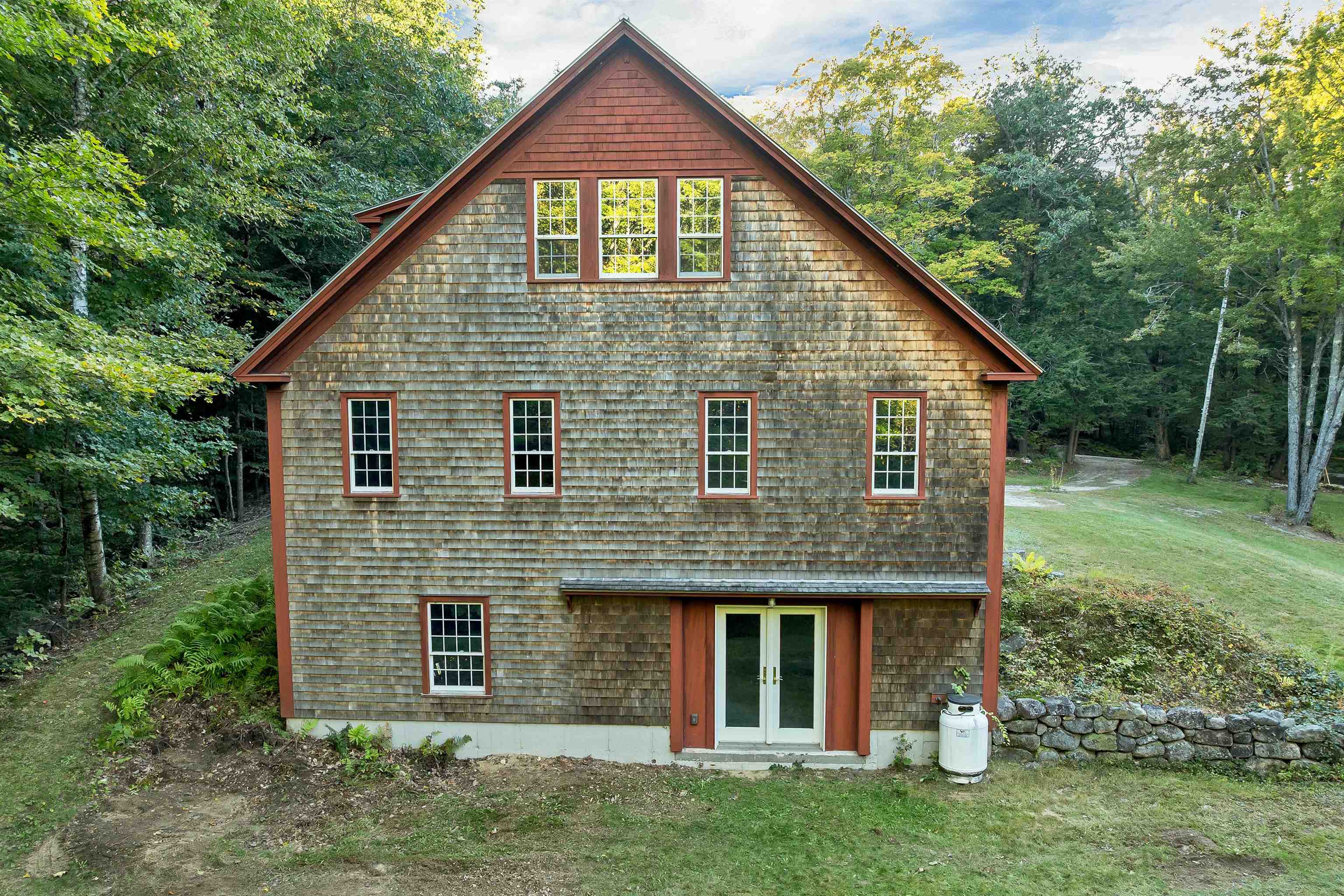 21 Youngs Road Property Photo 4