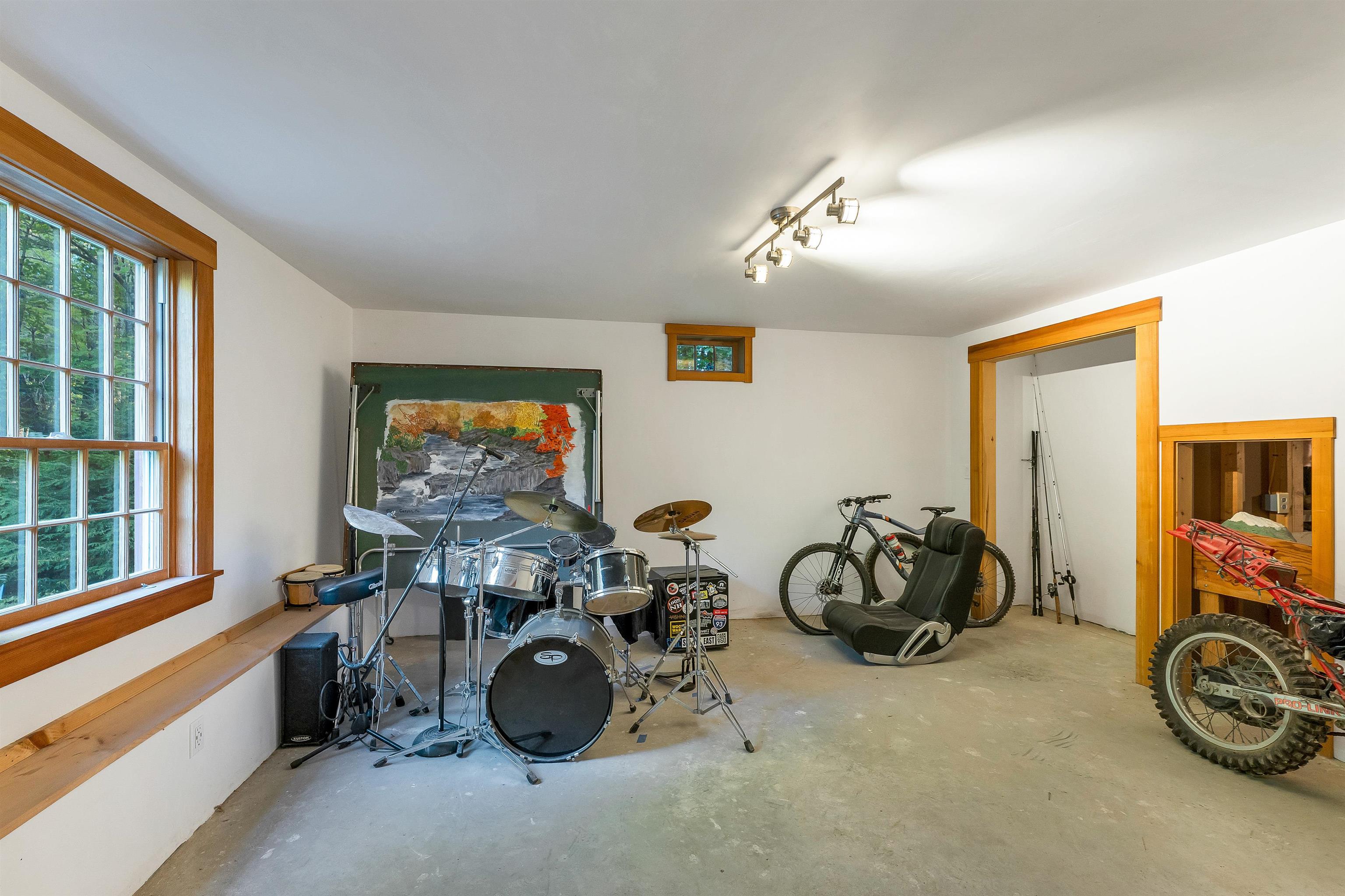 21 Youngs Road Property Photo 48
