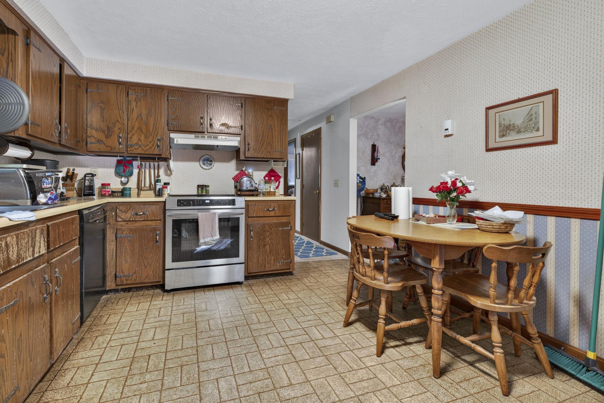 51 Mo-sett Avenue Property Photo 11