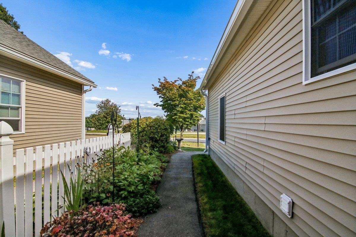 216 Kearsage Drive Property Photo 8