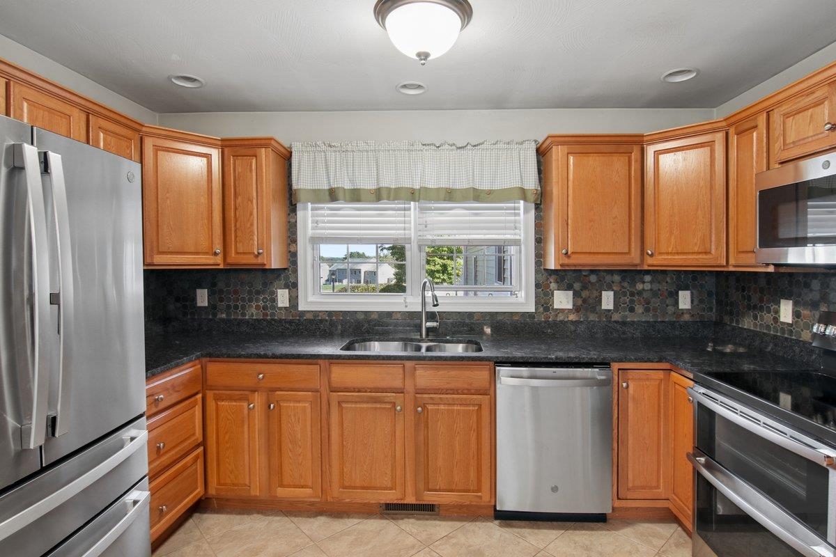 216 Kearsage Drive Property Photo 10